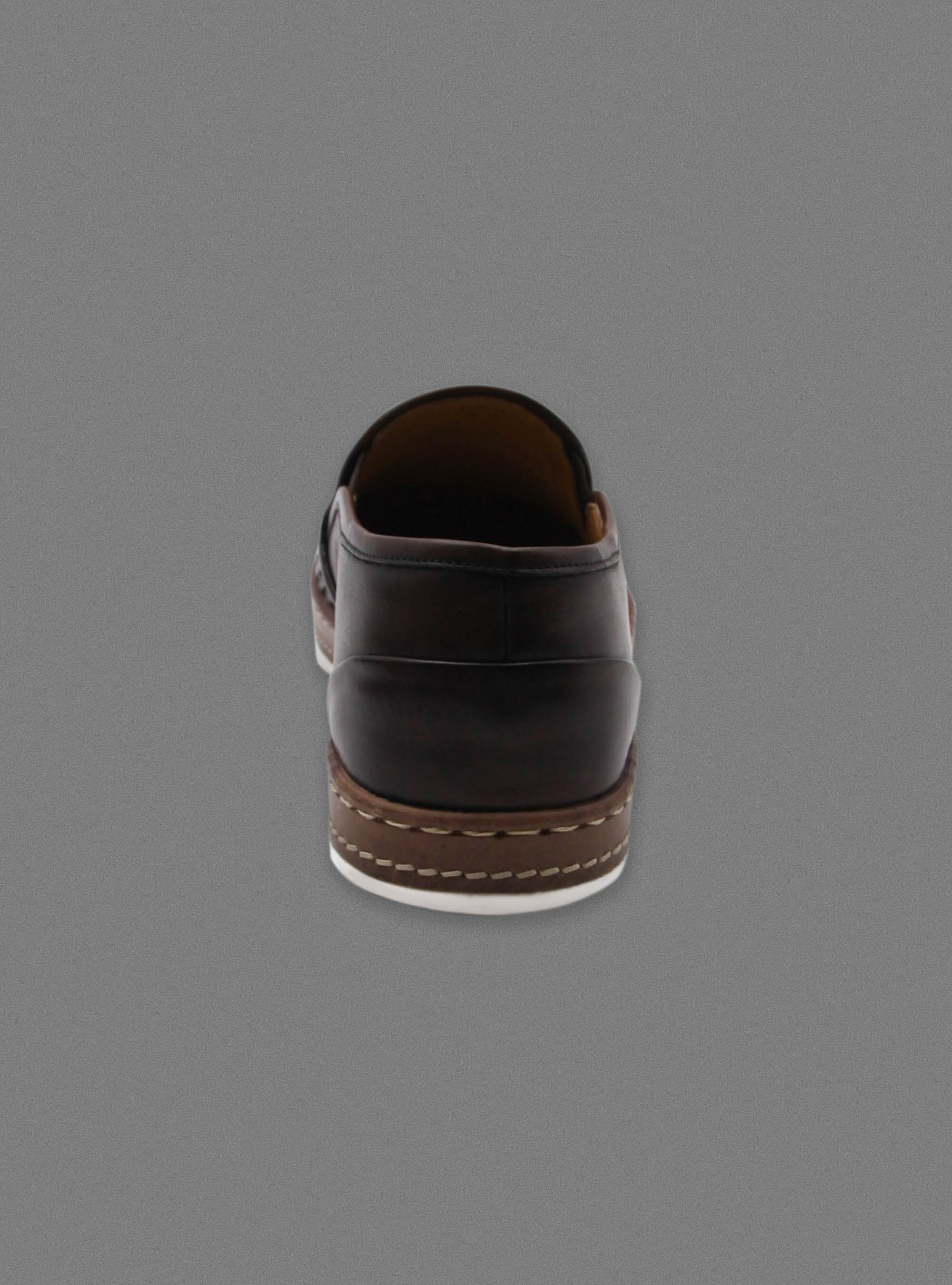 Scarpe slip on in pelle intrecciata