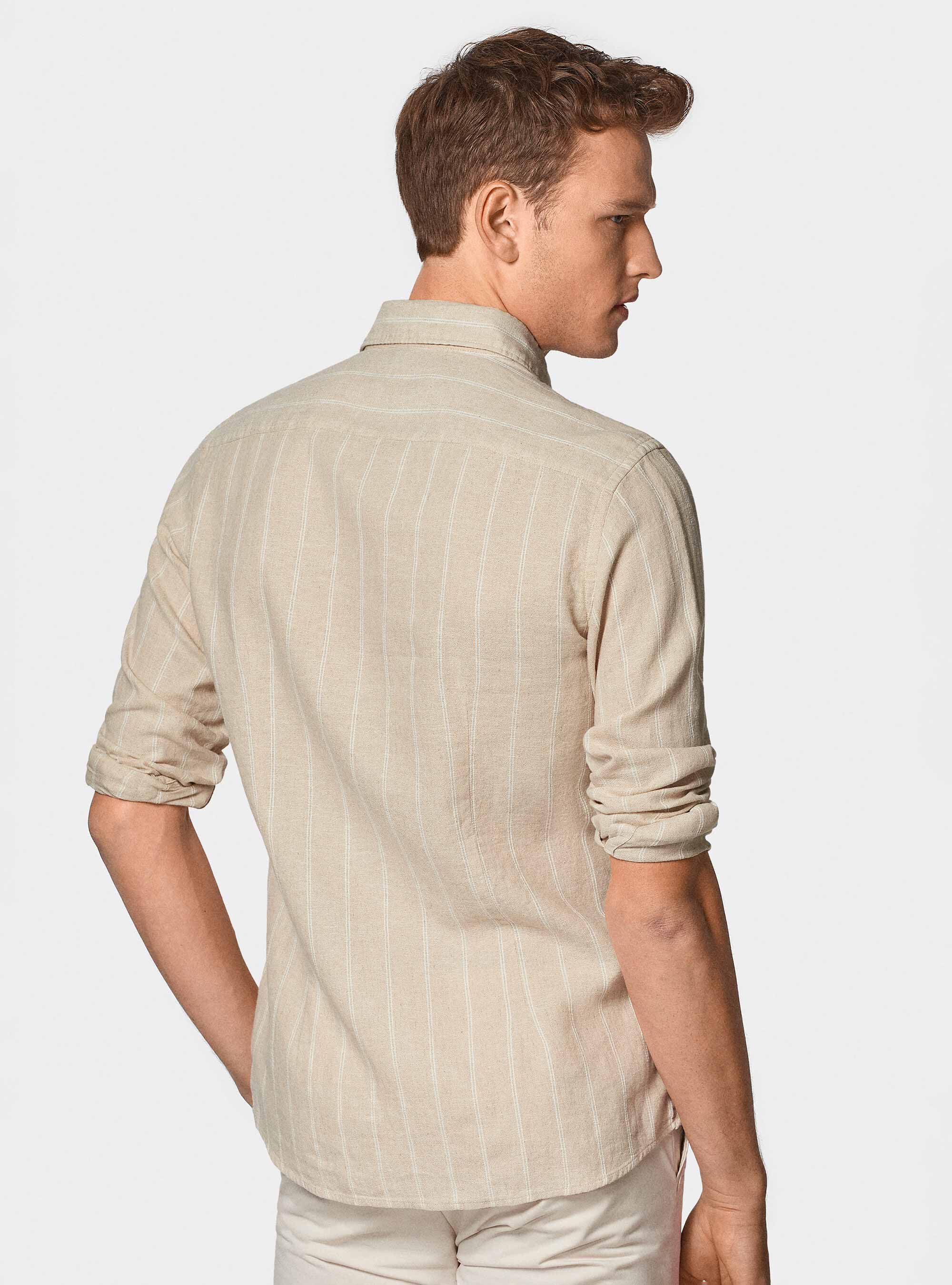 Featured field jacket