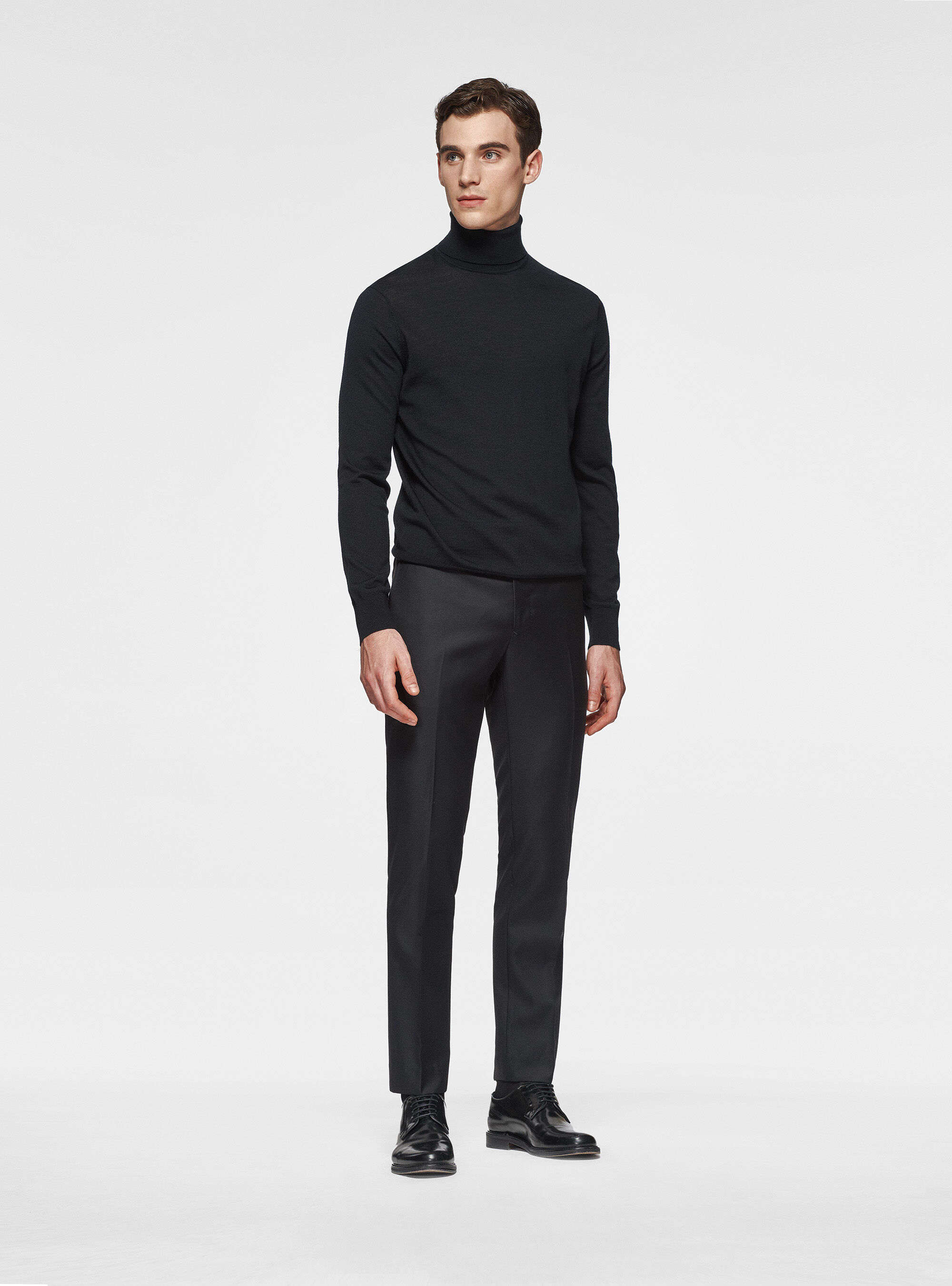 Turtleneck in pure extra-fine merino wool, BLACK