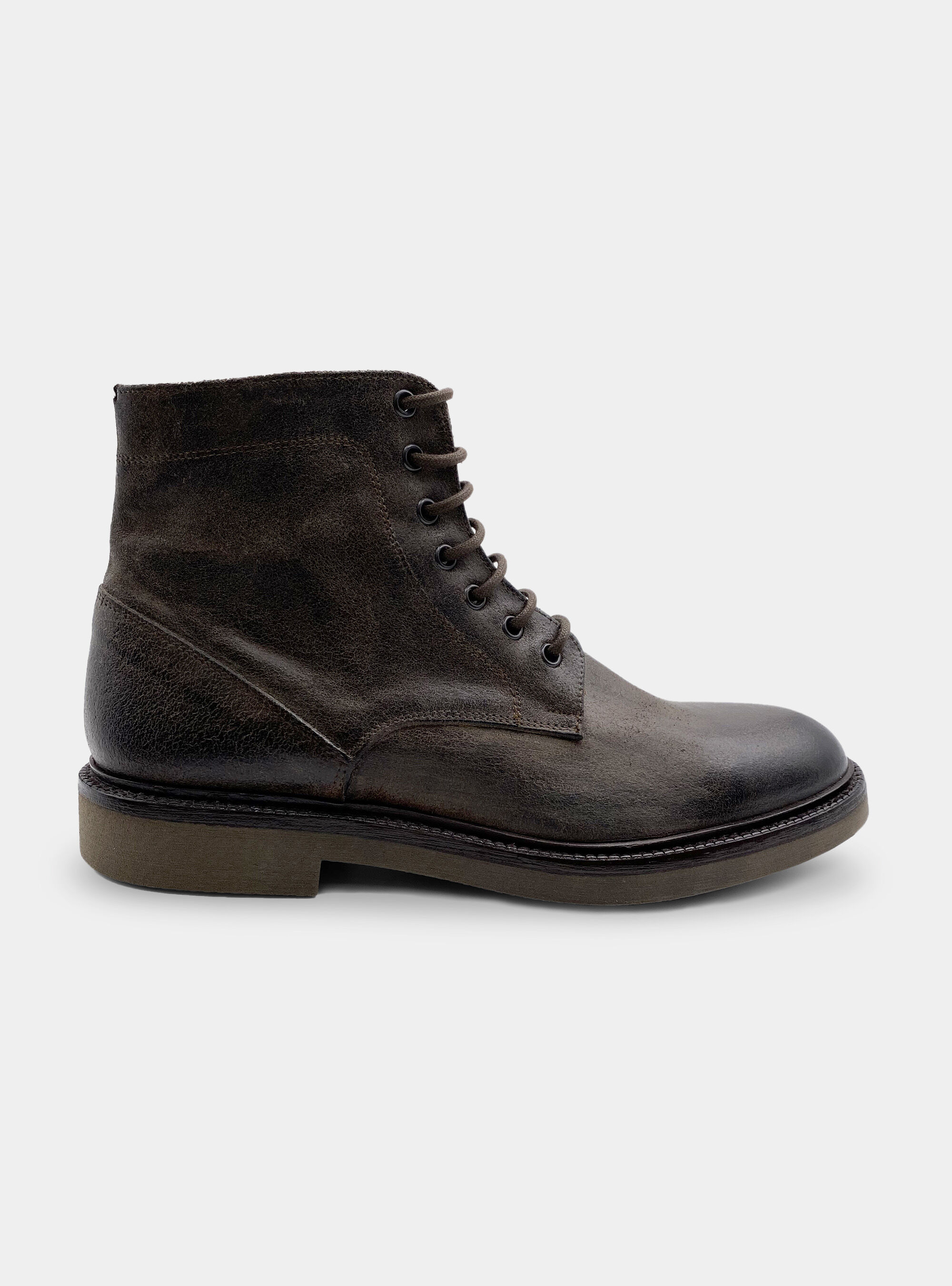 Half boots in vintage leather with strings GutteridgeEU Men s