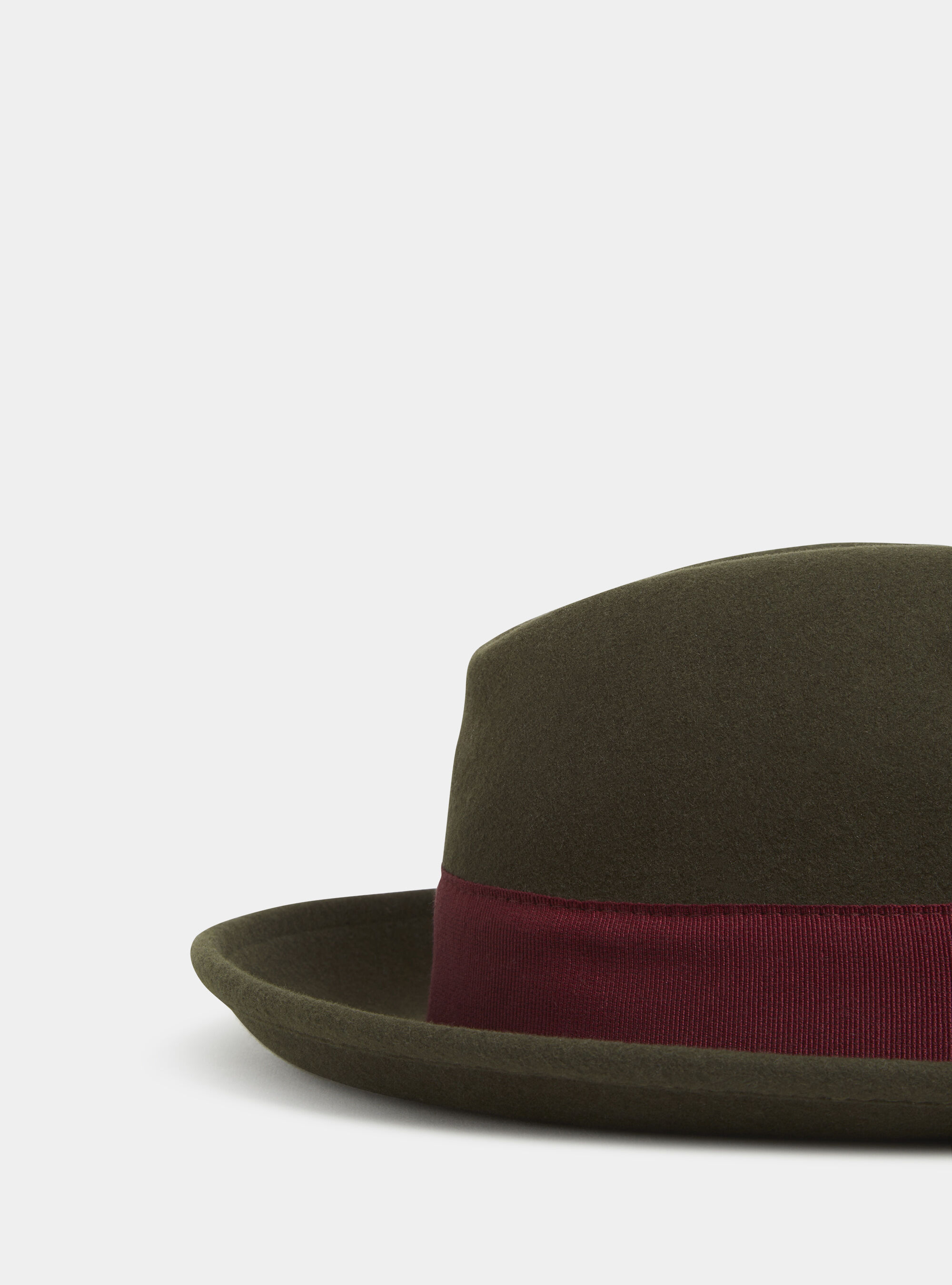 Cappello in cashmere, VERDE
