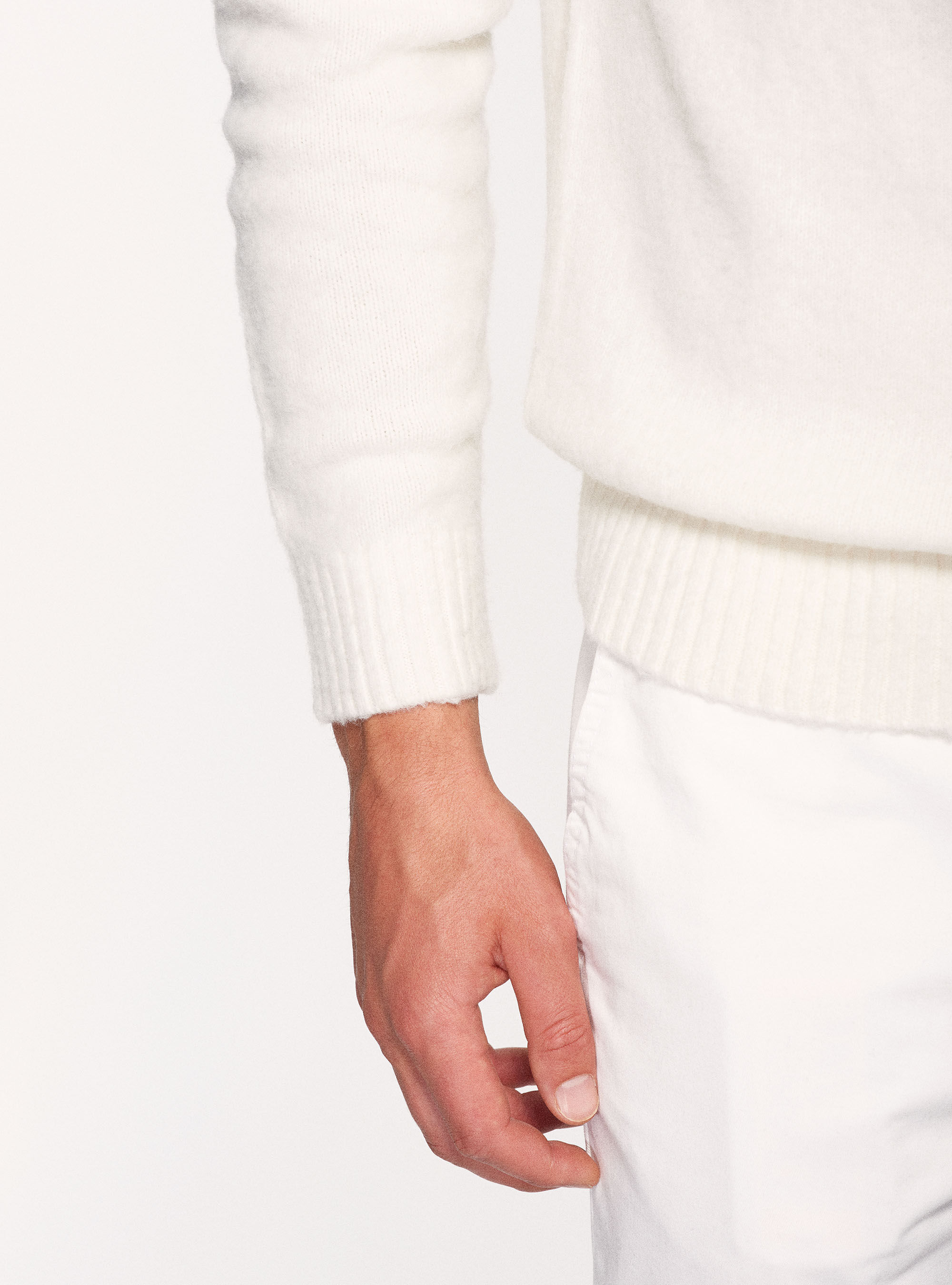 Men's white wool turtleneck sweater top