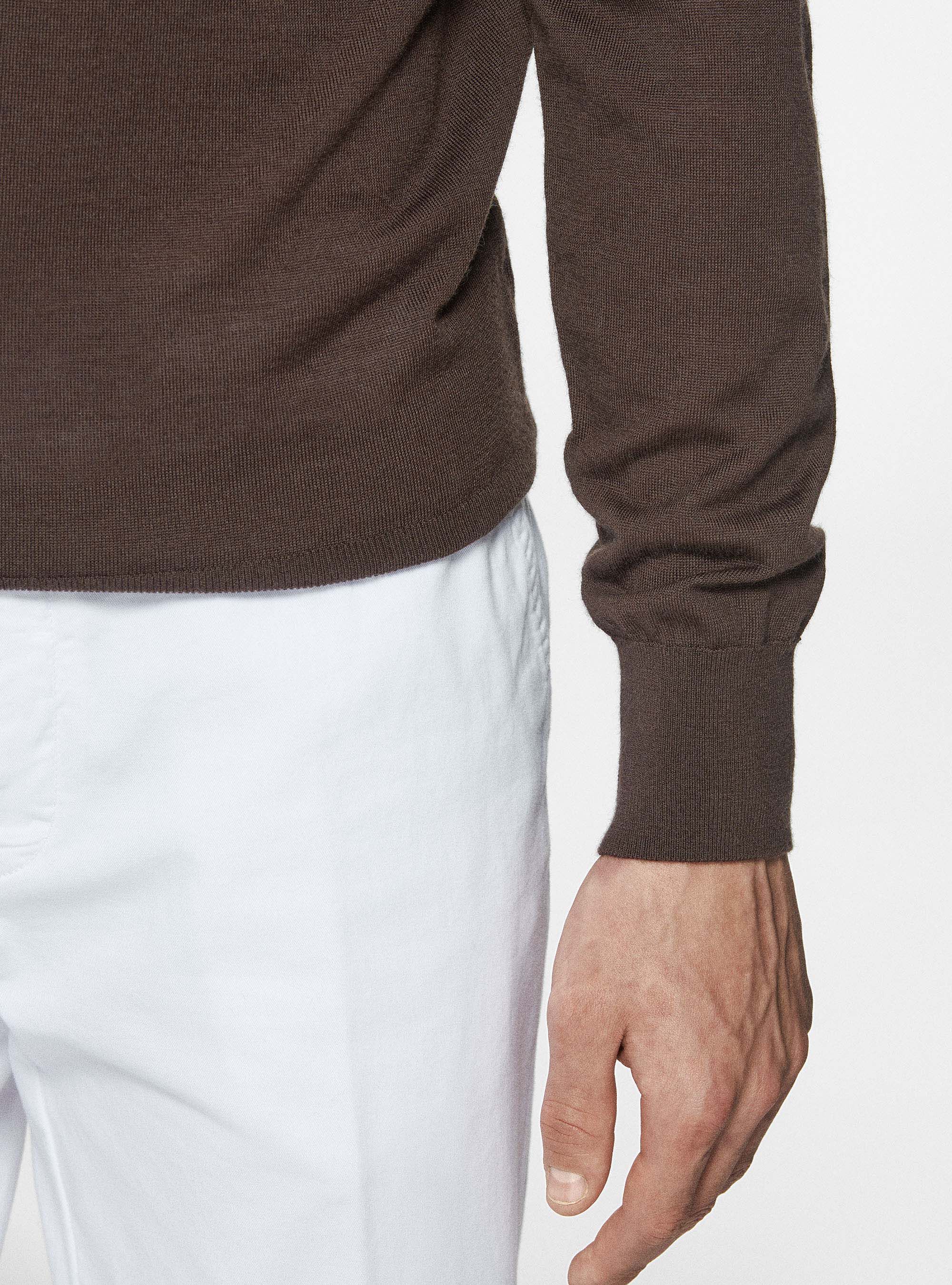 Turtleneck in pure extra-fine merino wool, BROWN