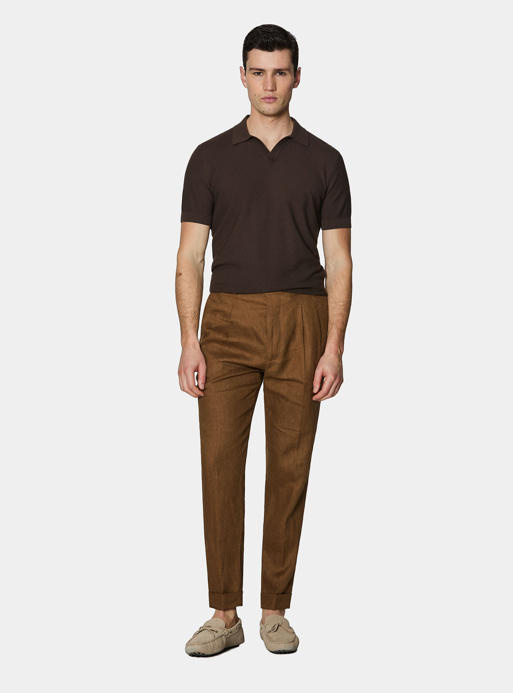 Pantaloni con pince in puro lino