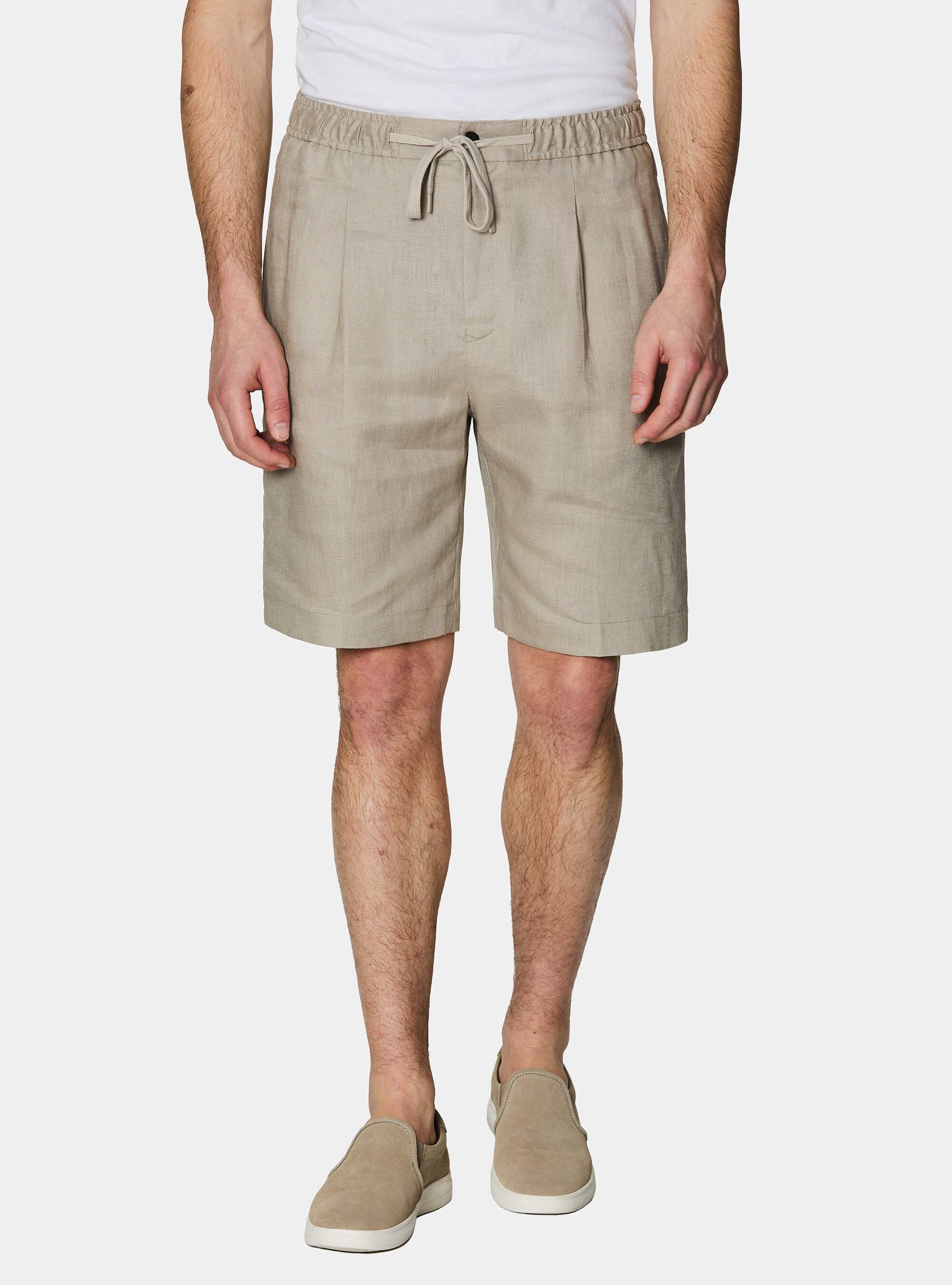 Linen Bermuda shorts with drawstring