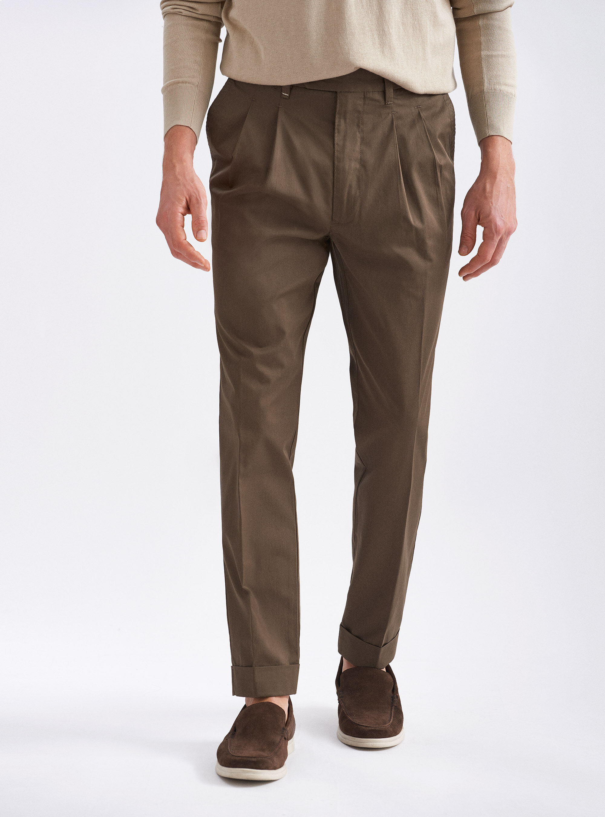 Double pleated trousers in lightweight twill
