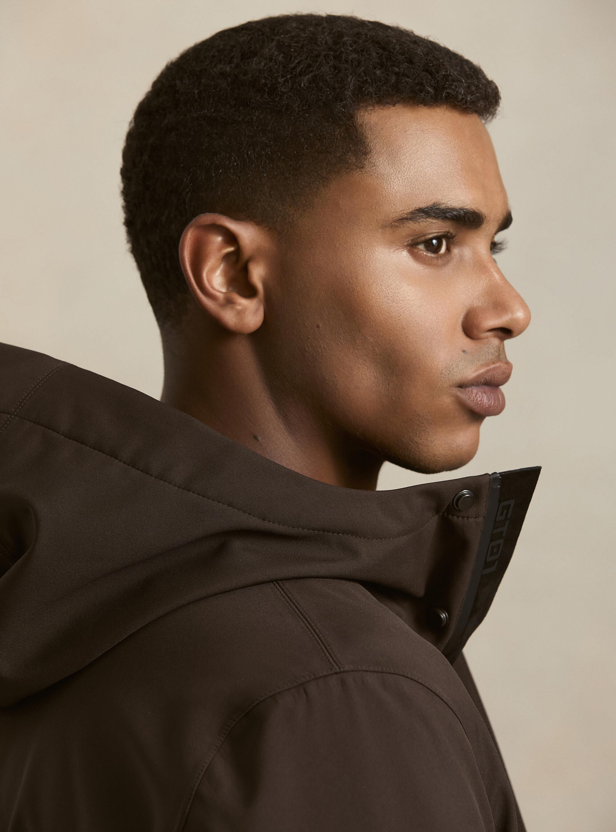 Long technical jacket with a hood, MARRONE 0508C