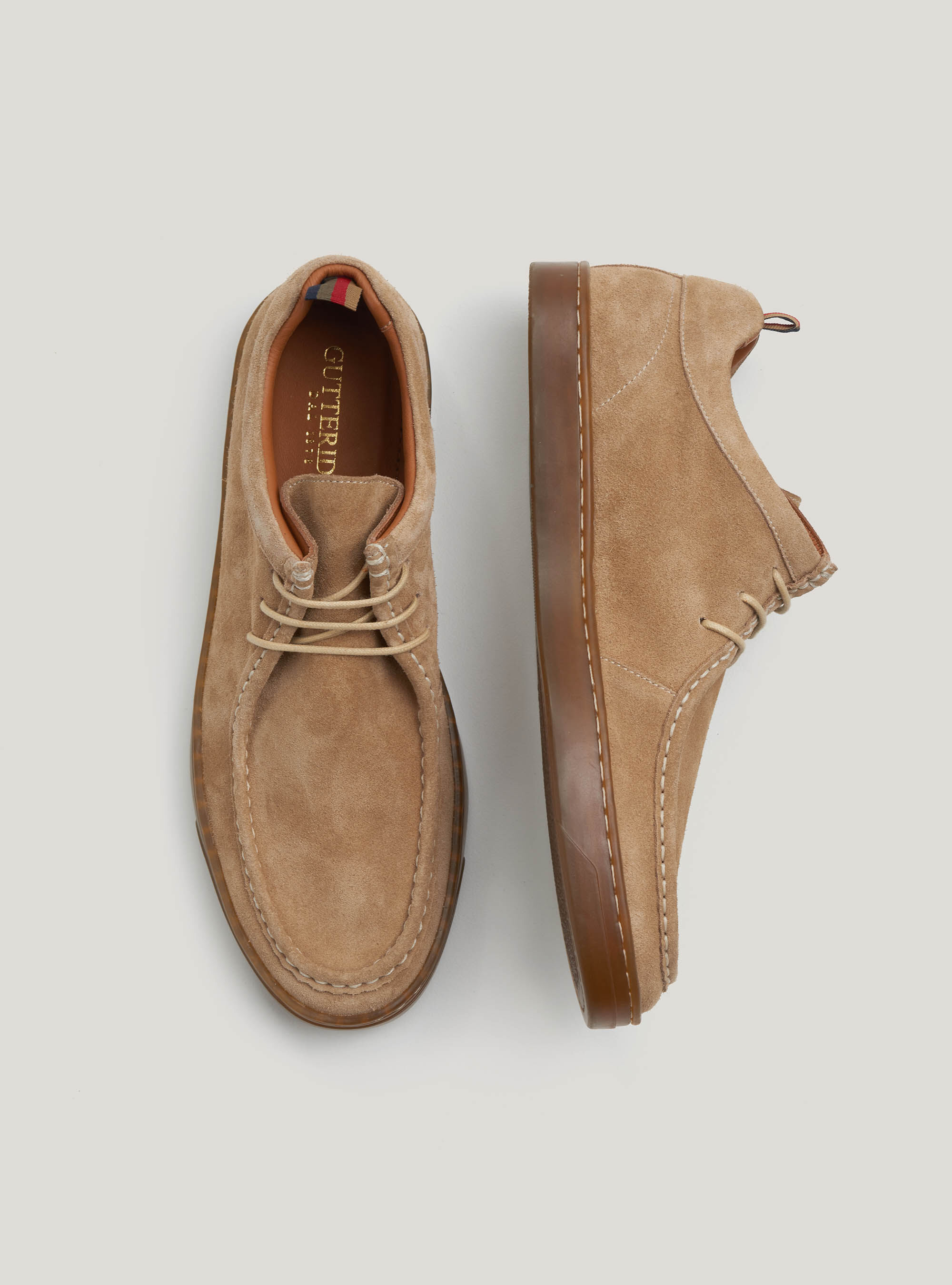 Zapatos de ante, ARENA