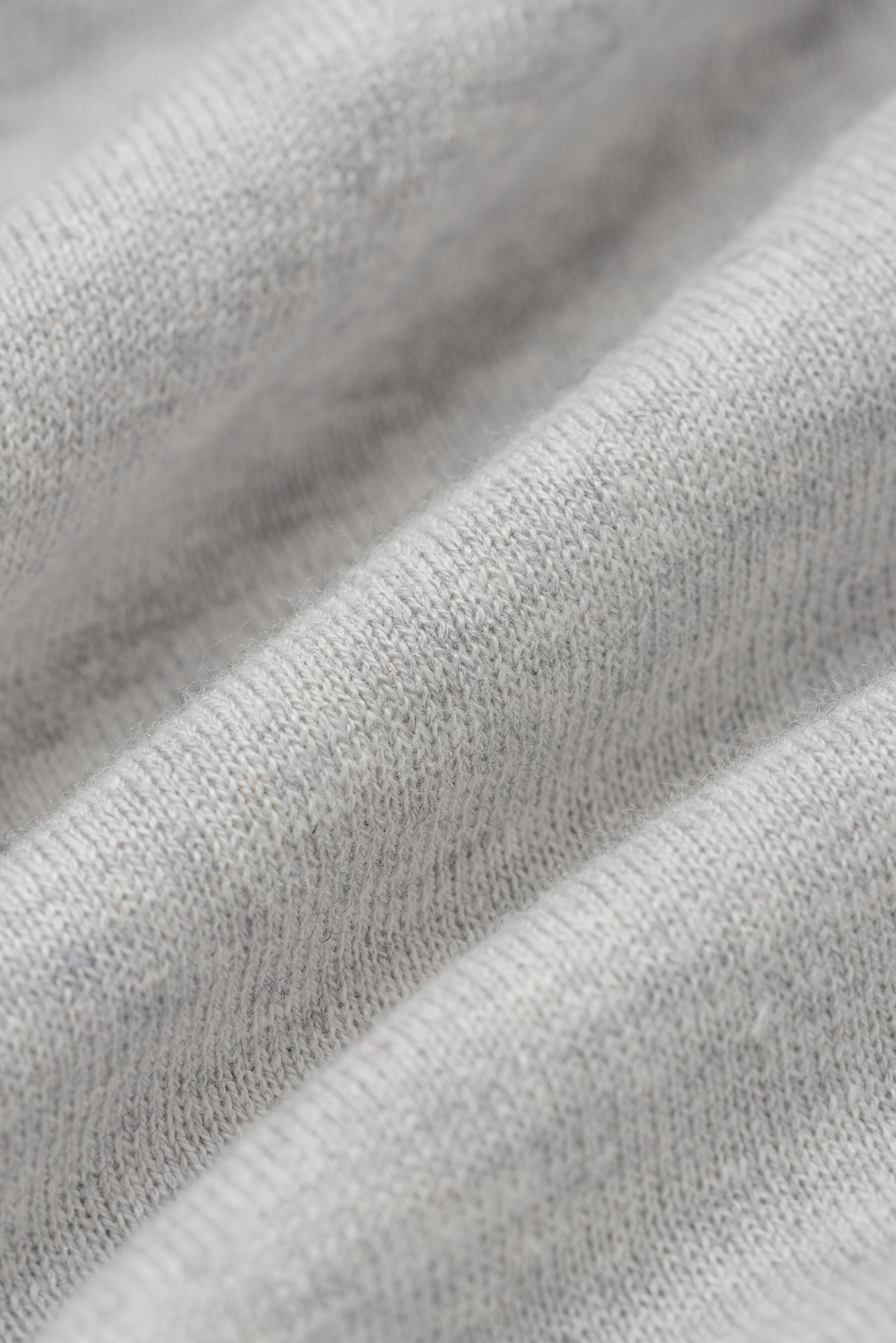 Jersey de cuello redondo de algod&oacute;n, seda y cachemira, GRIS CLARO JASPEADO