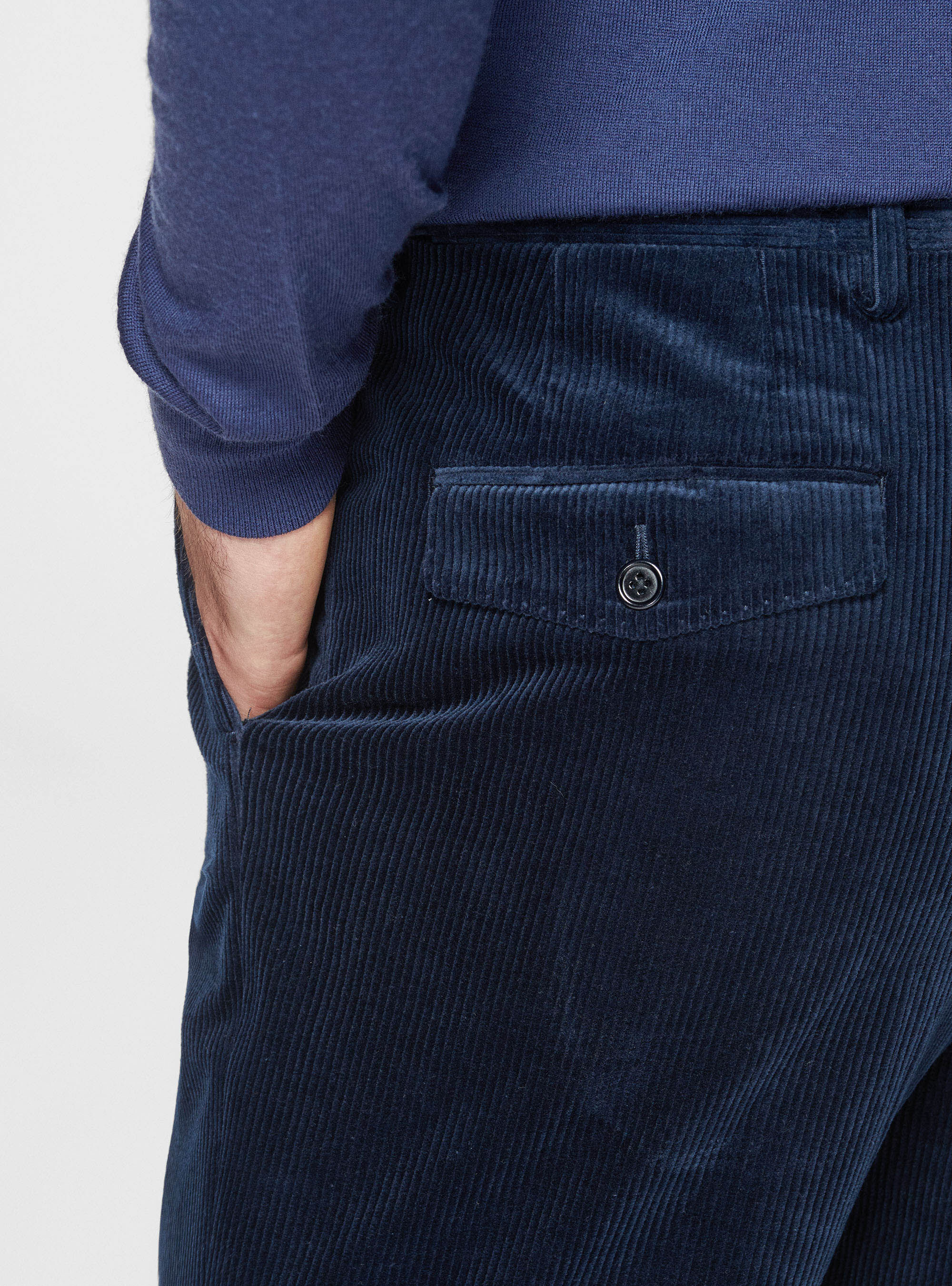 Pantal&oacute;n de pinzas de terciopelo el&aacute;stico Duca Visconti di Modrone, AZUL MARINO