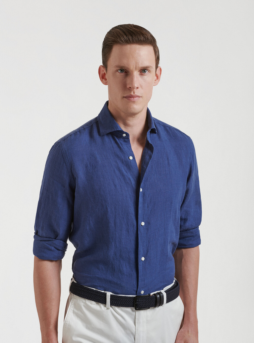 Semi-French collar shirt in pure linen | GutteridgeUS | Shirts Uomo