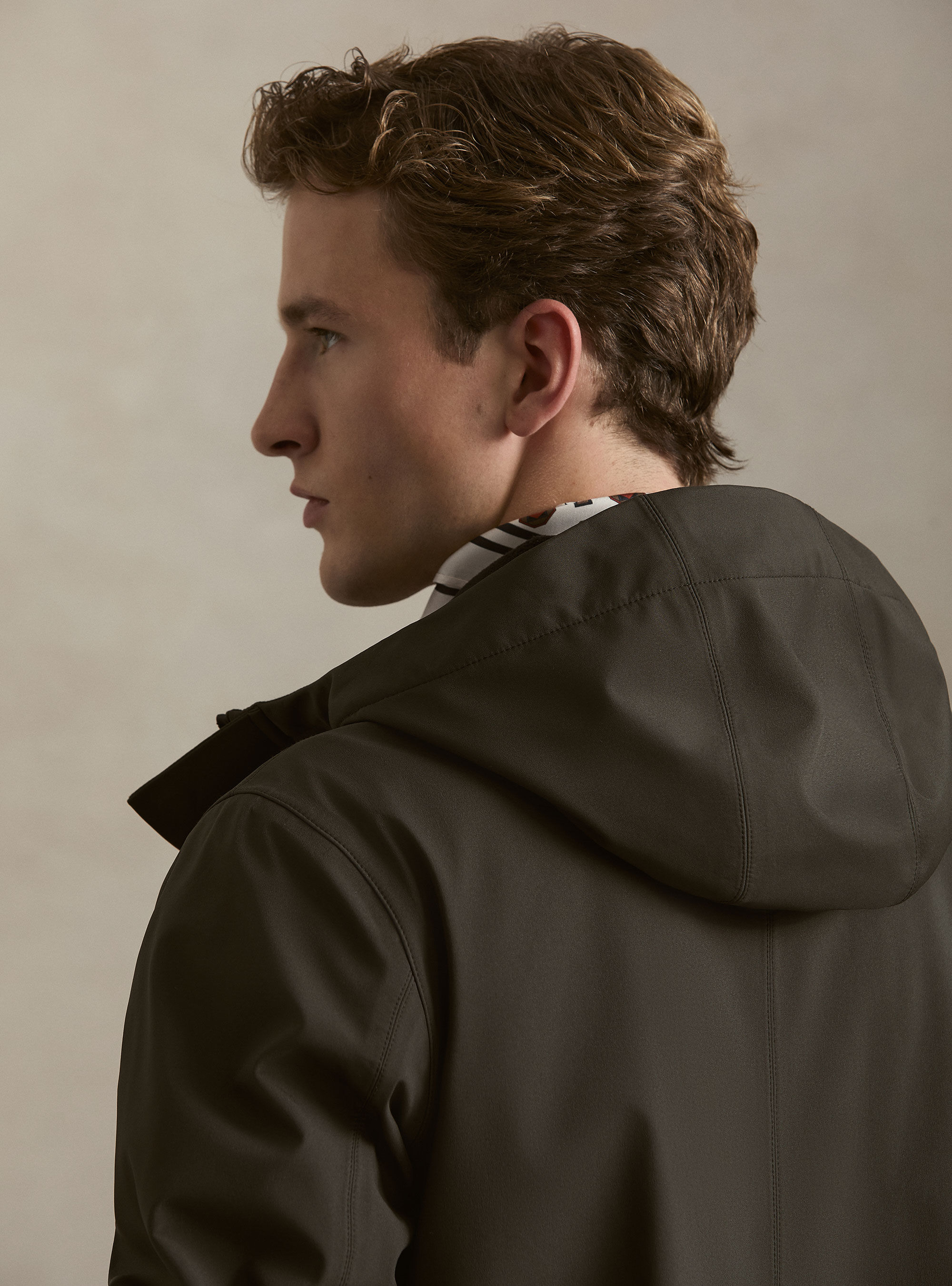 Long technical jacket with a hood, GREEN