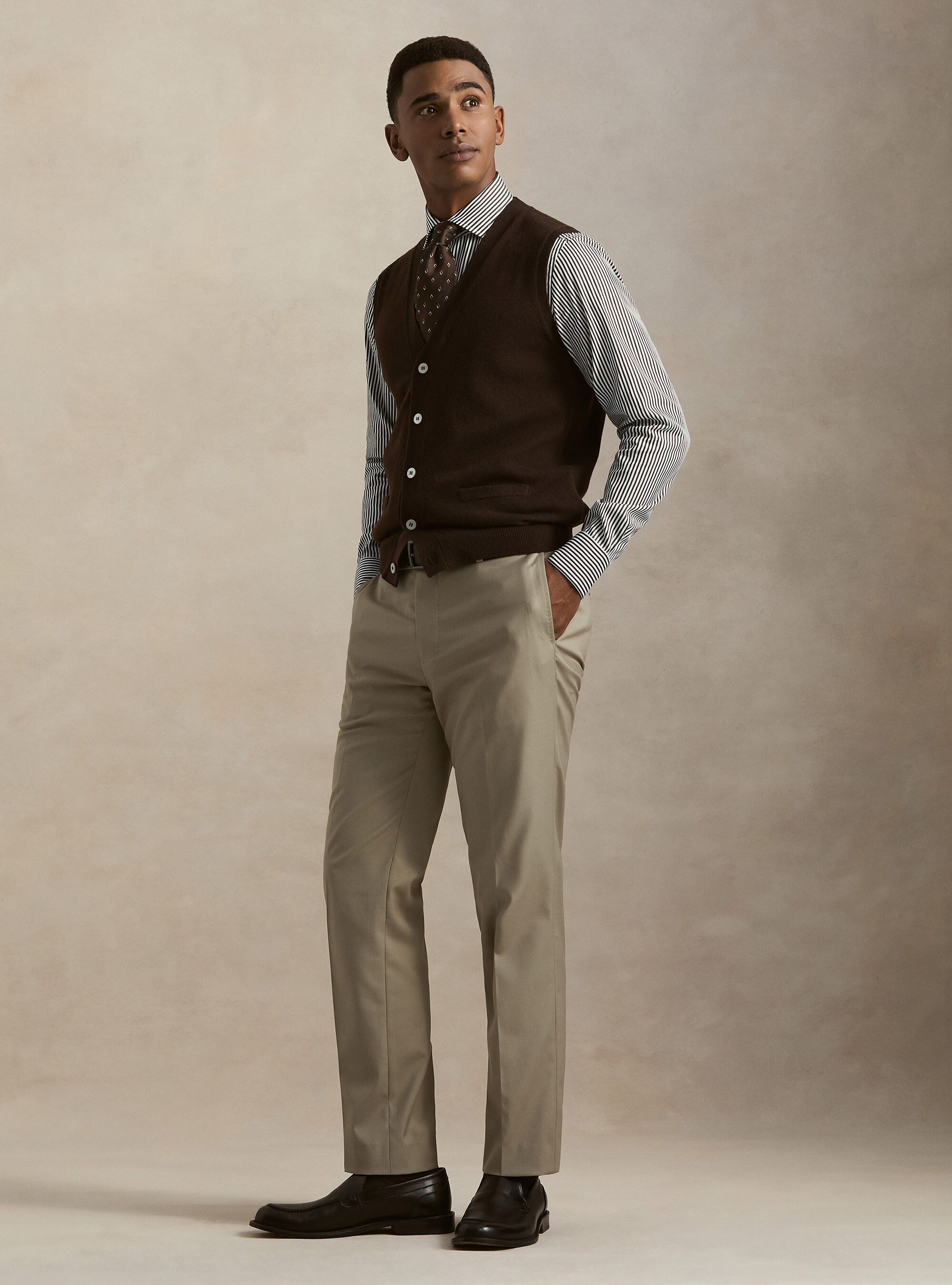 Lambswool and cashmere knit vest