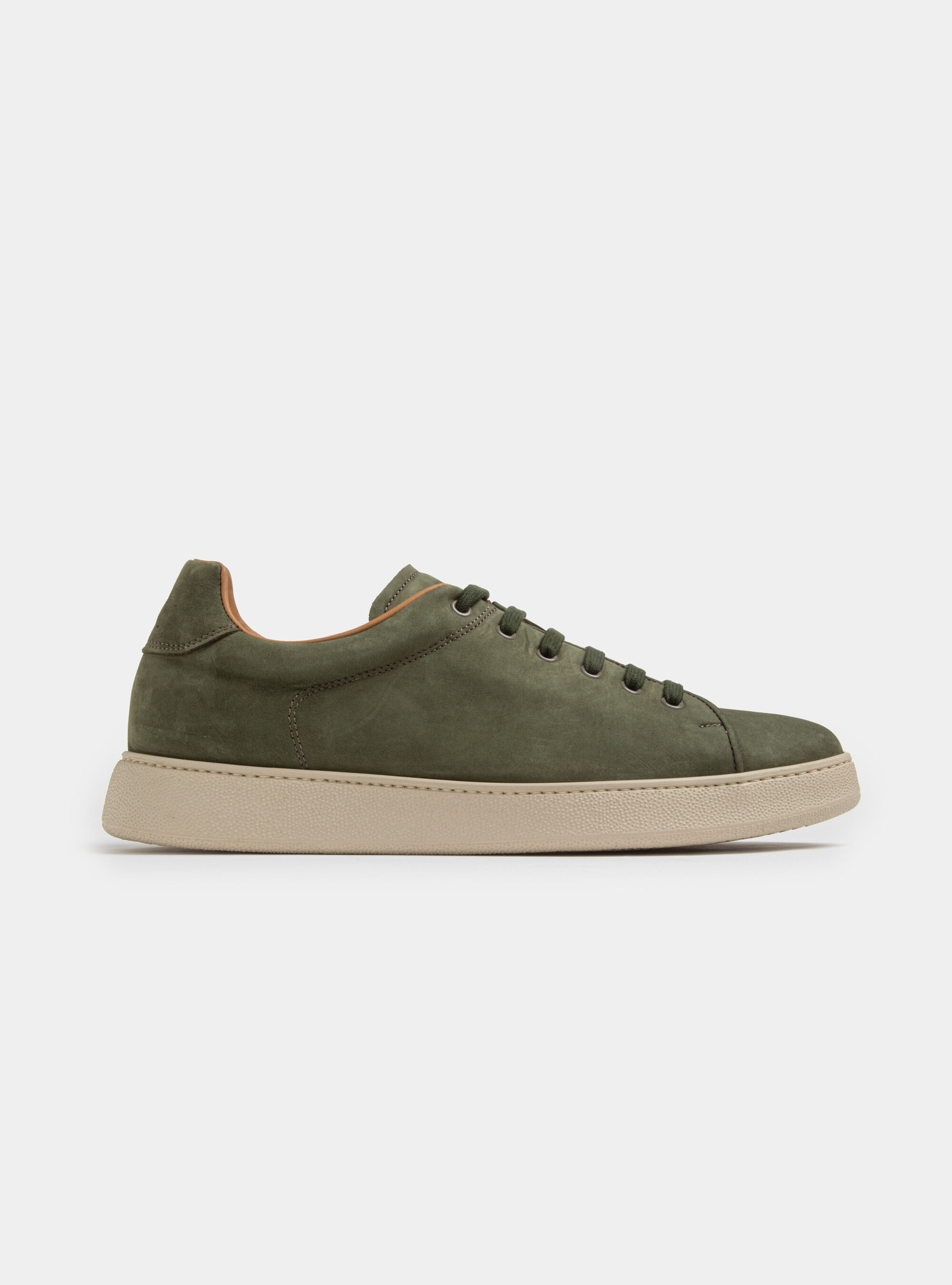 Sneakers in nabuk