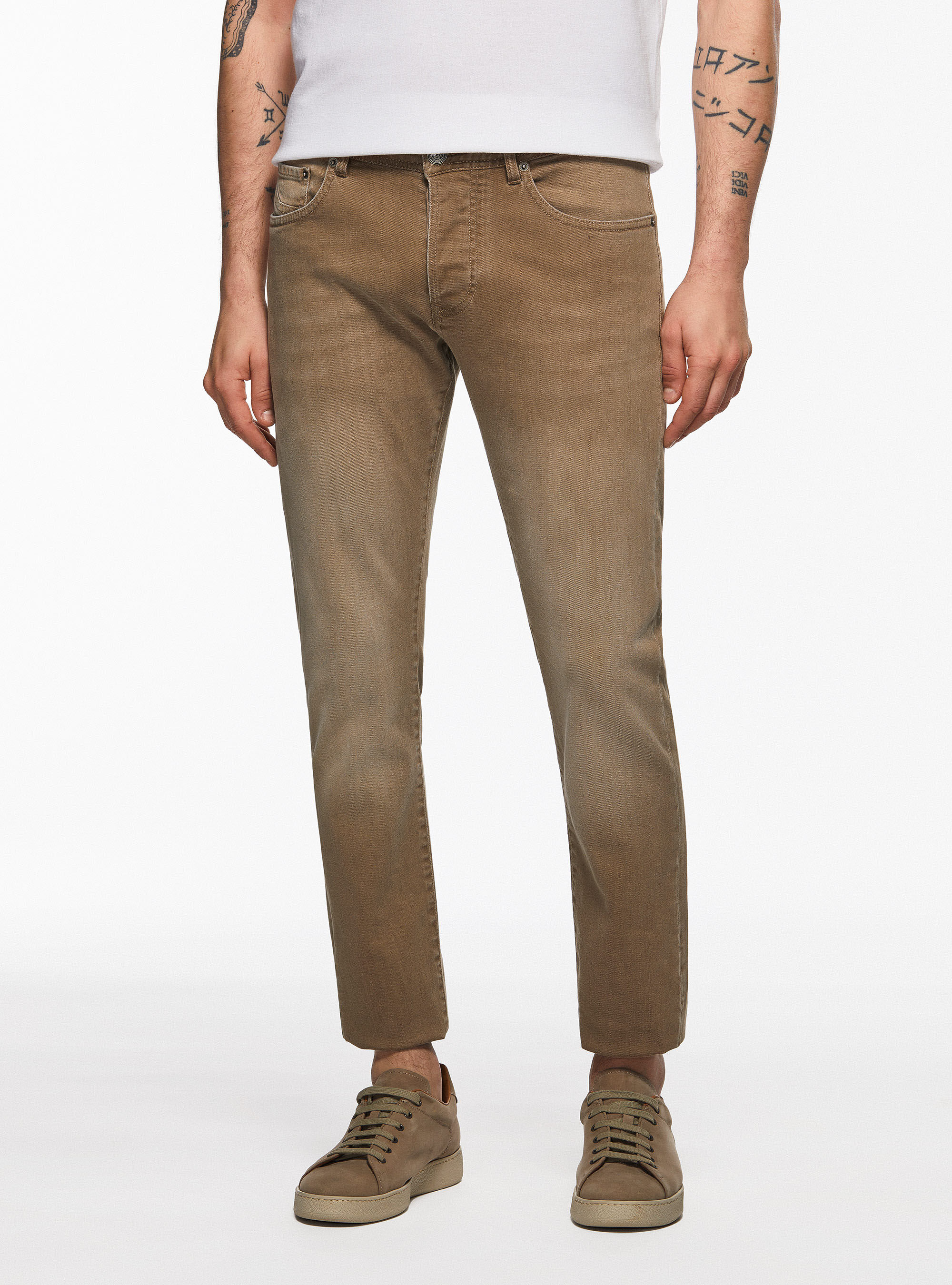 Jeans discount uomo colorati