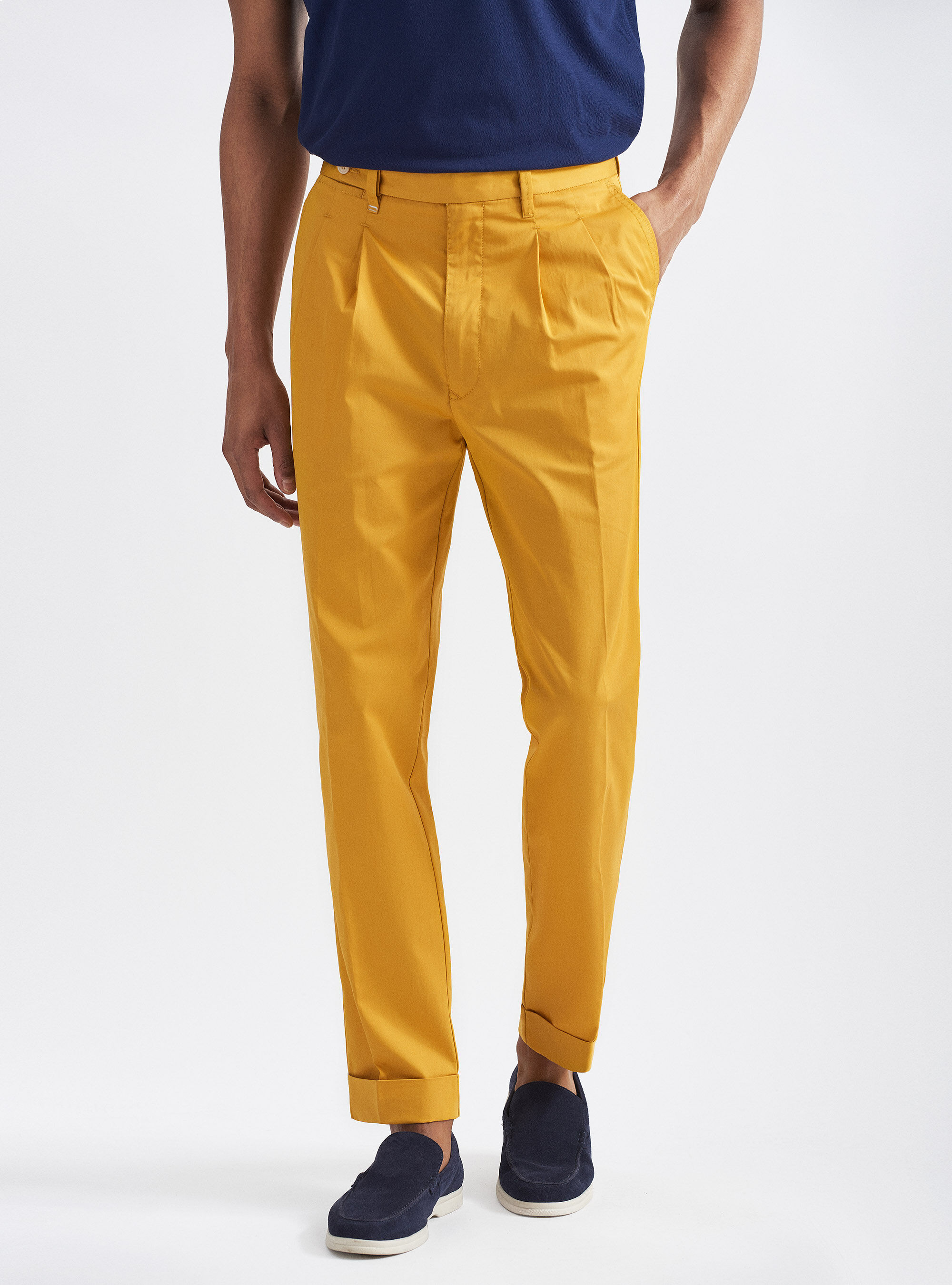 Pantaloni in twill leggero con doppia pince, ZAFFERANO 0776C