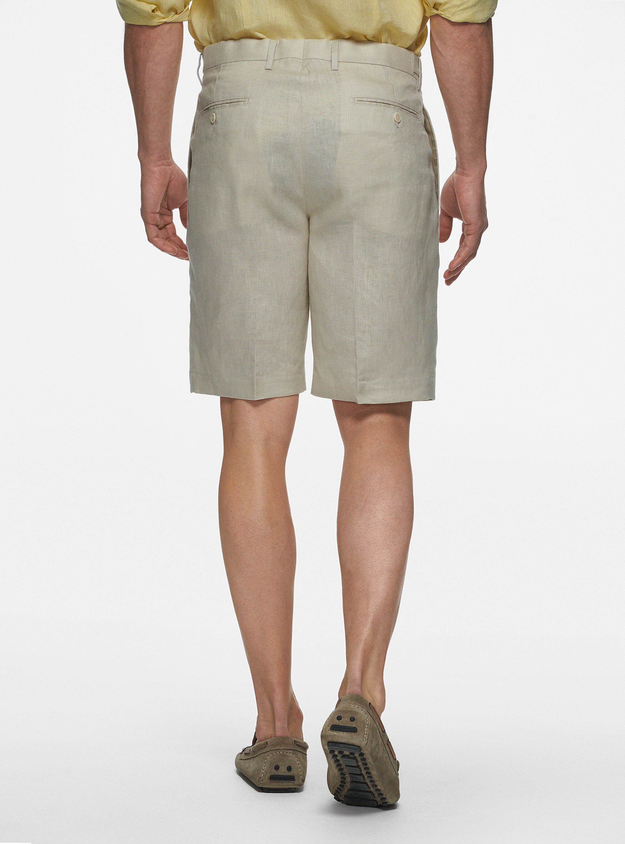 Linen Bermuda shorts with pleats | Gutteridge | Men's