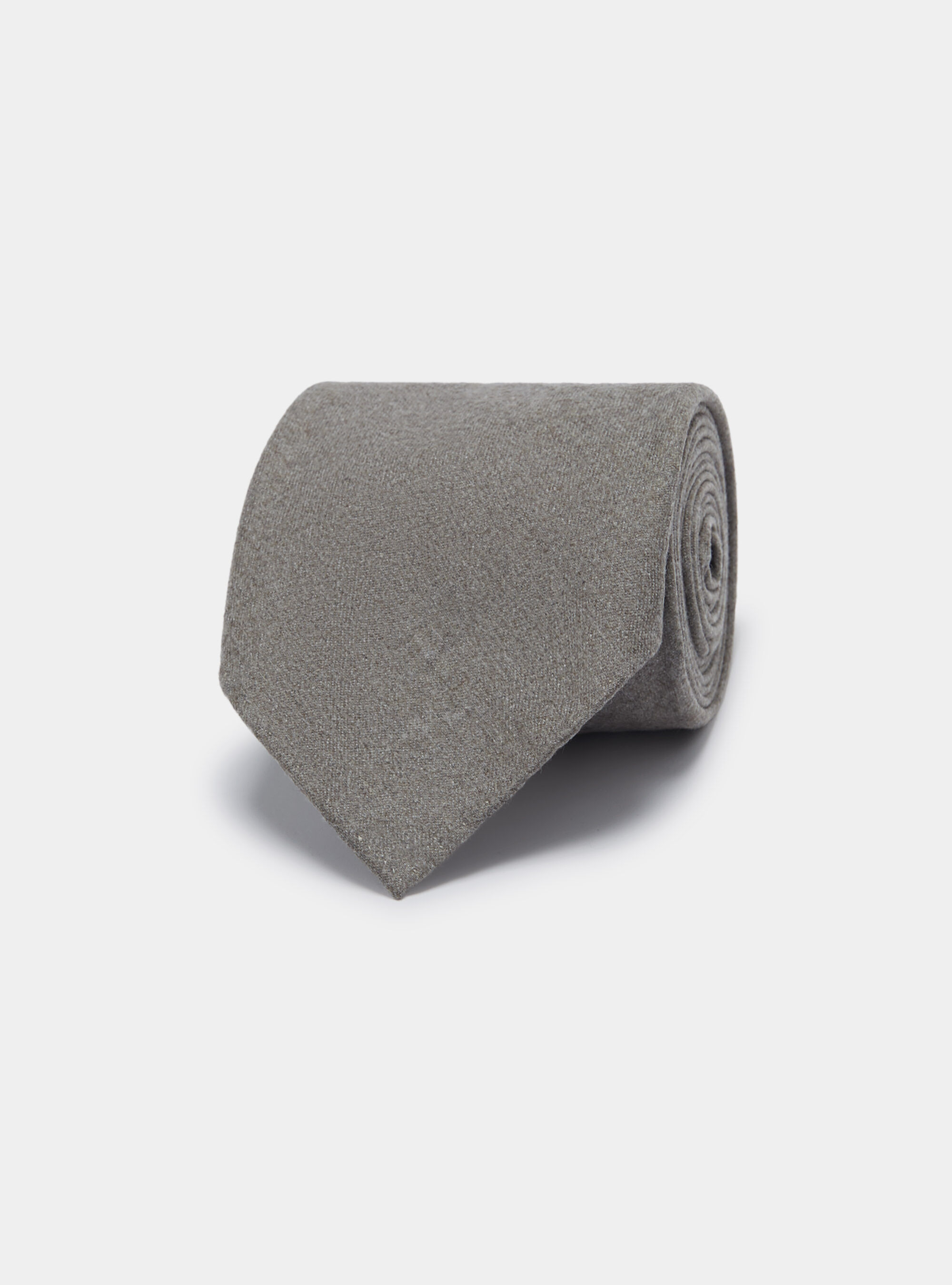 Corbata de franela de lana, ARENA