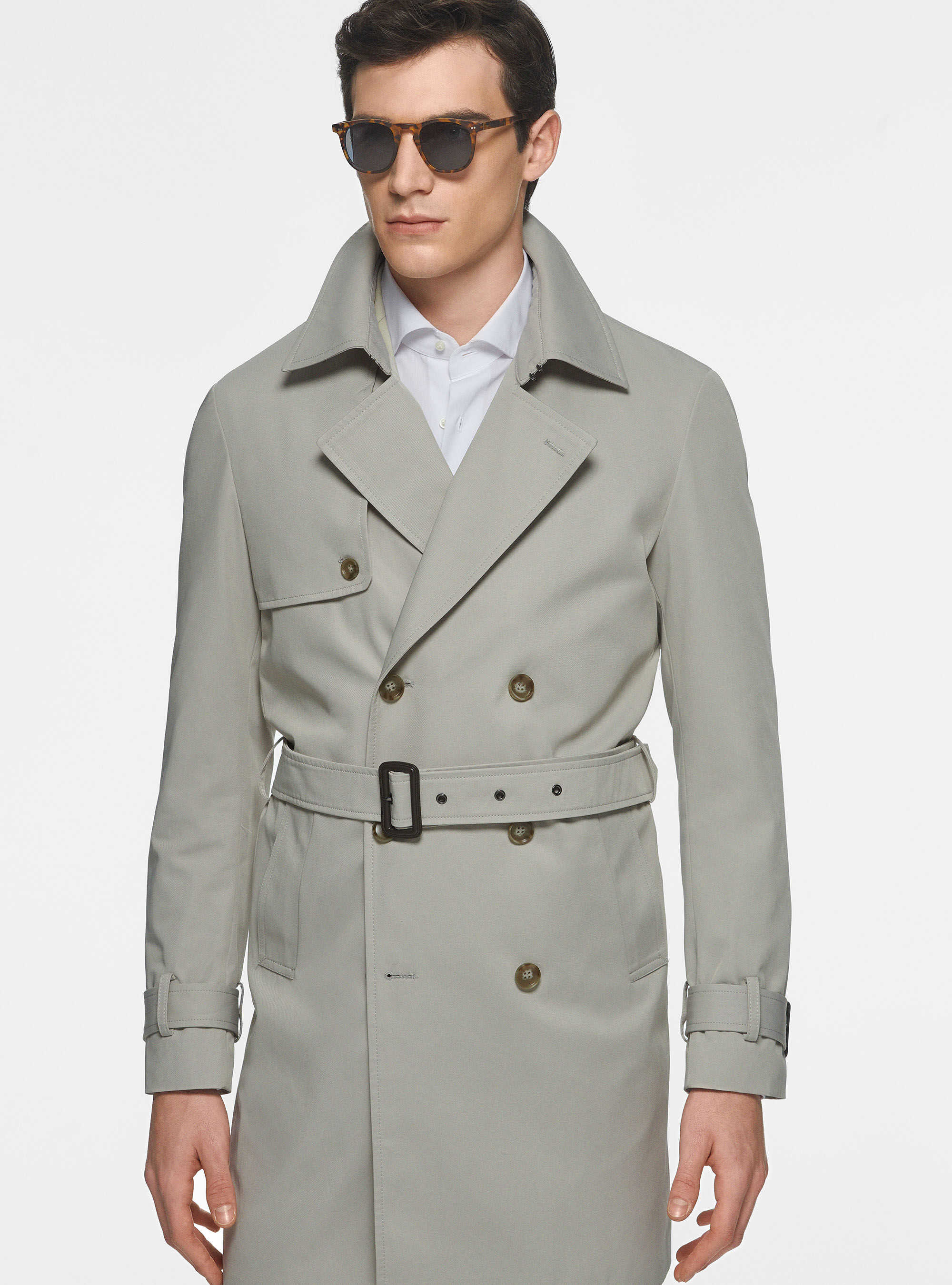 Double-breasted trench coat in technical twill | GutteridgeUS 