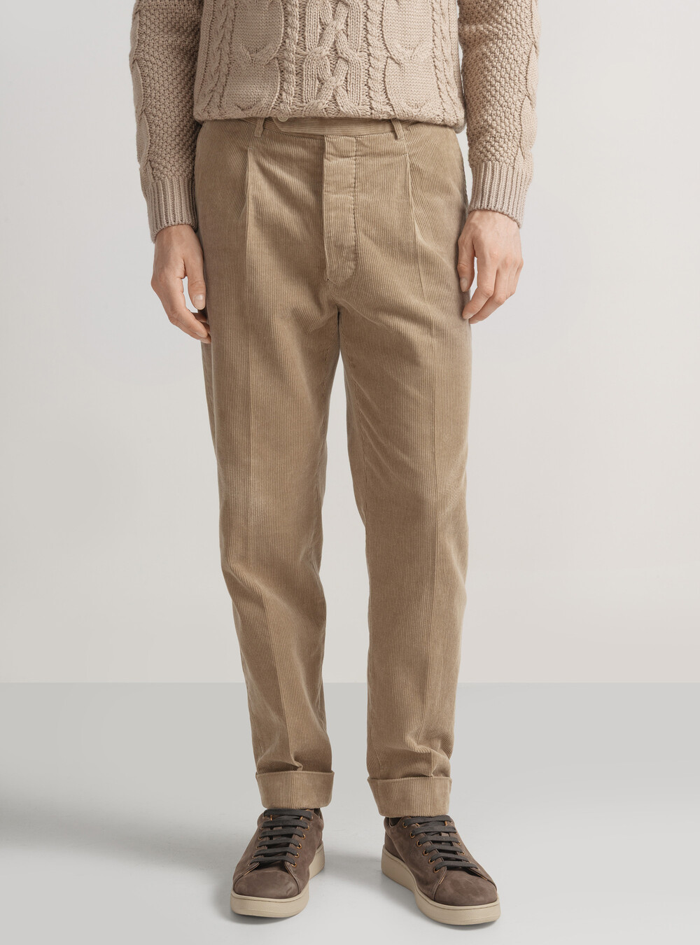 Pantaloni in velluto con pince e cinturino elastico, SABBIA Pantaloni in velluto con pince e cinturino elastico