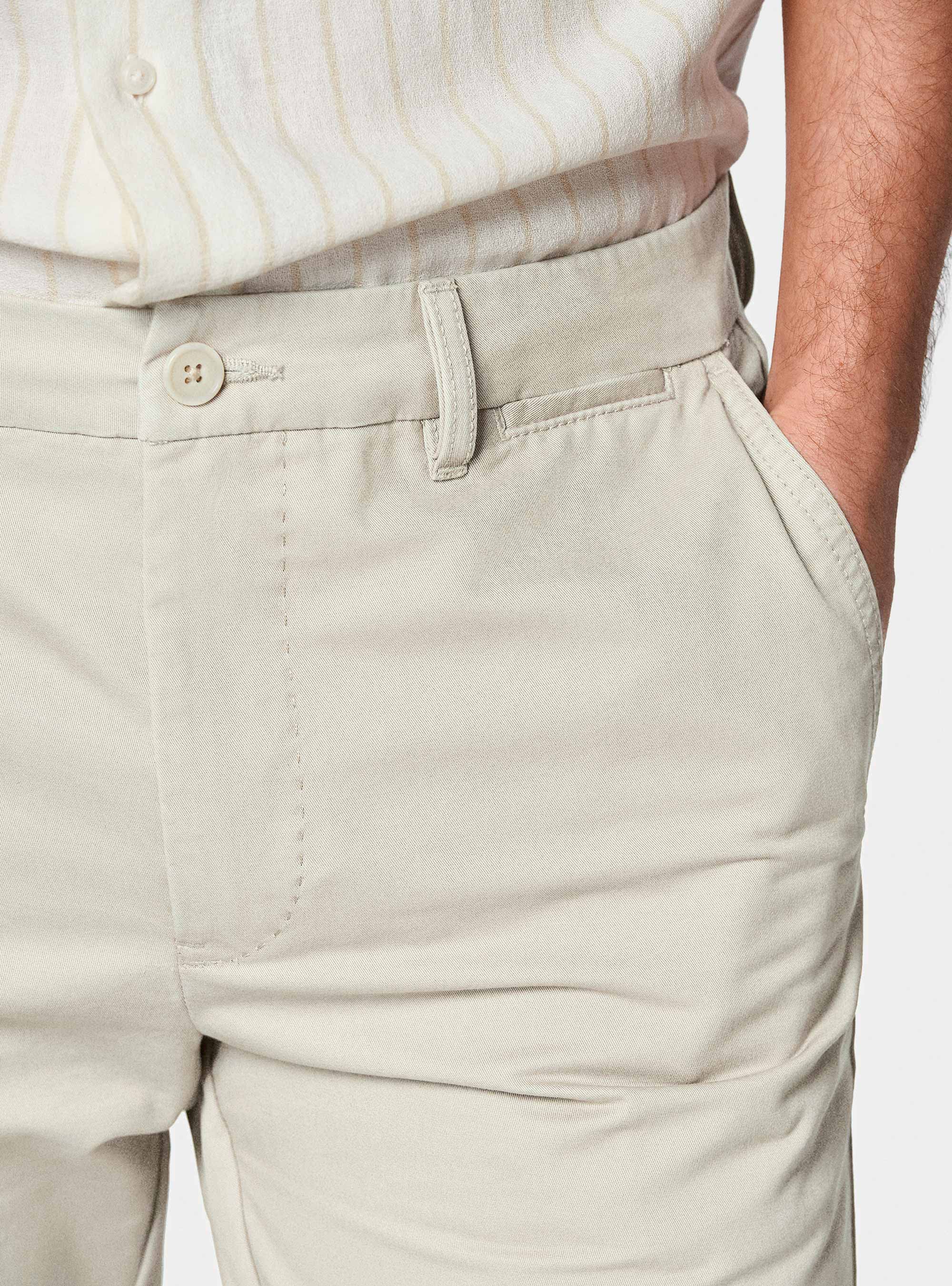 Bermuda en sergé de coton, CRÃ ME