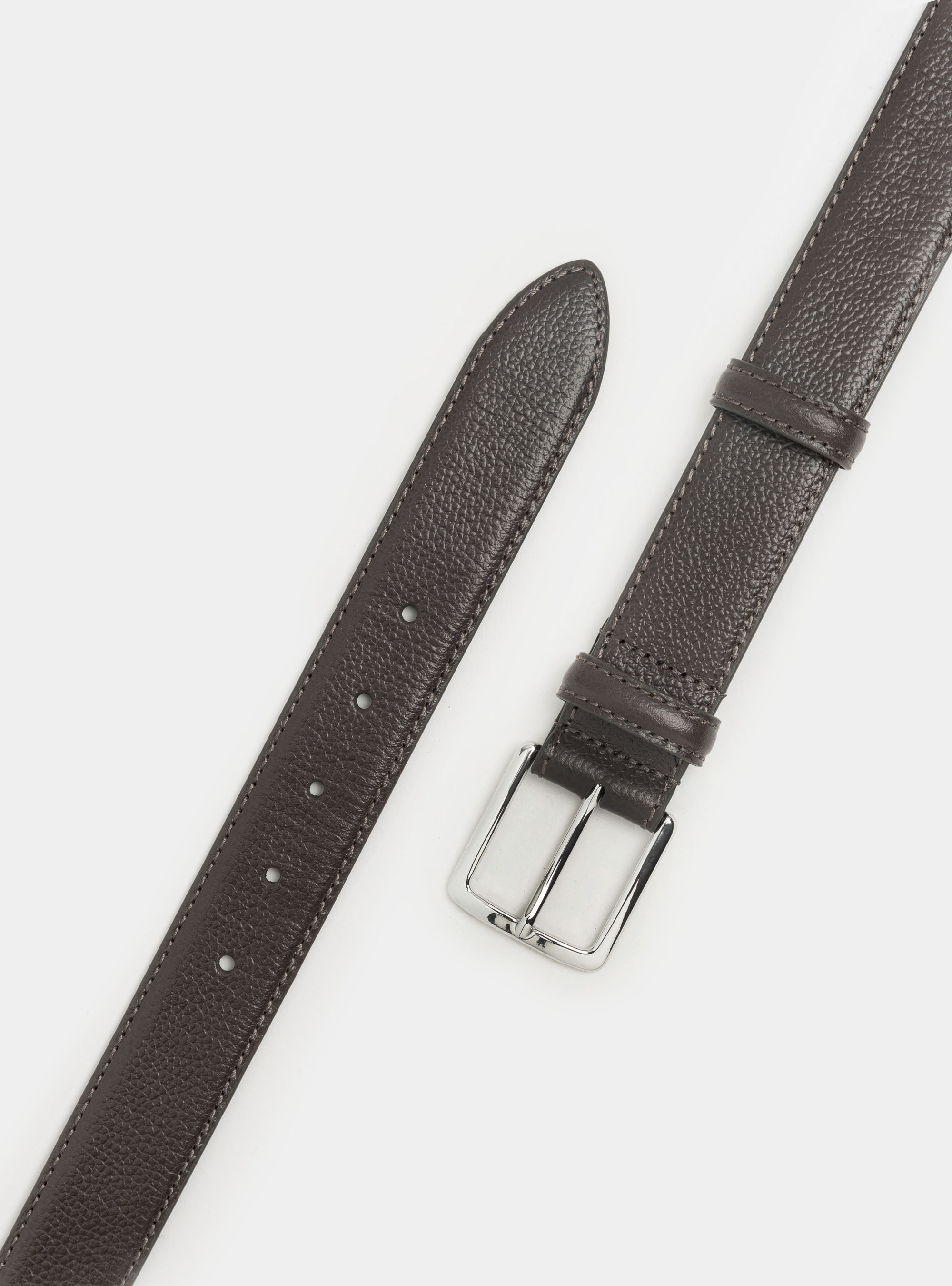 Textured leather belt | Gutteridge | Men's Accessories