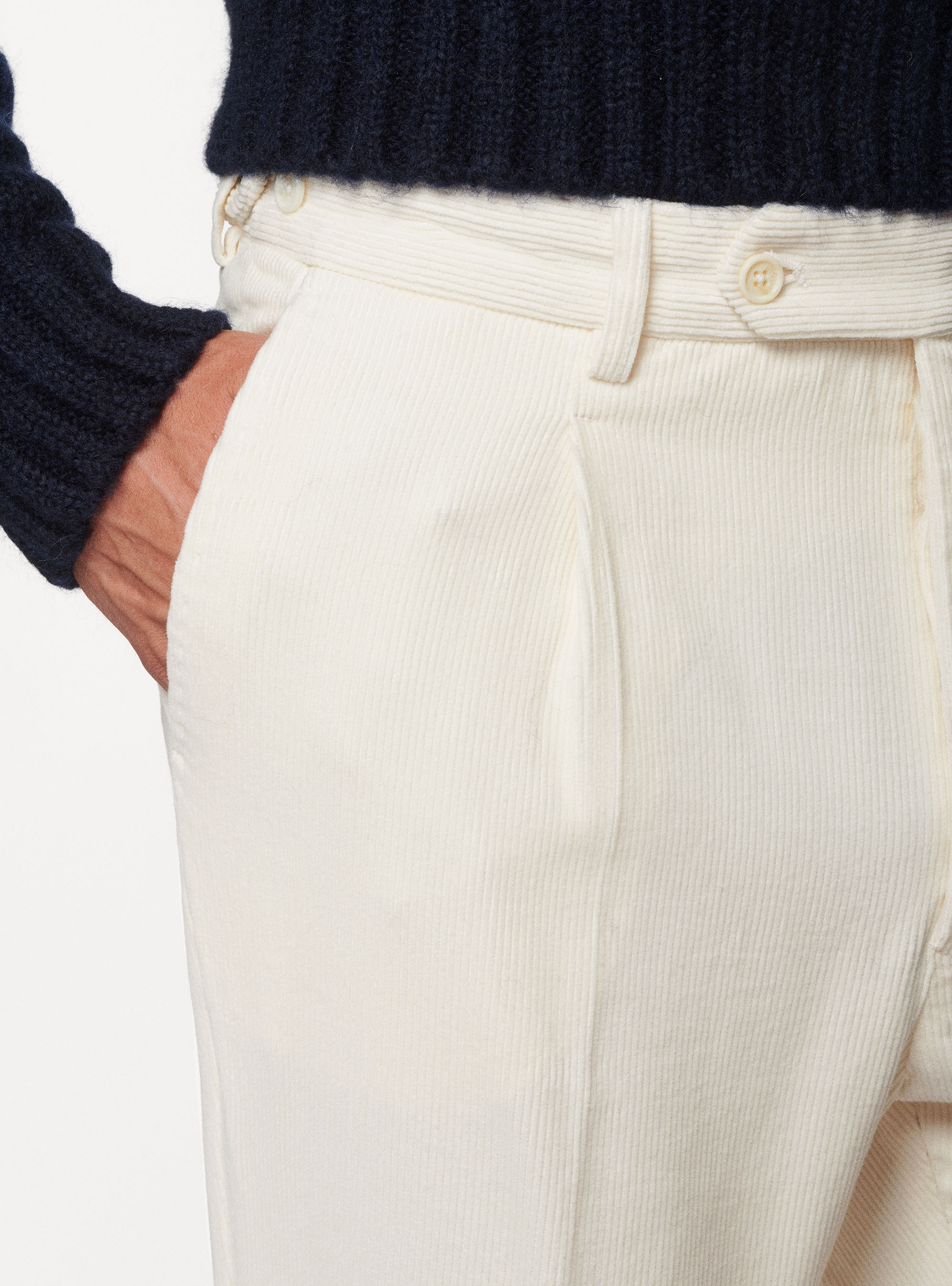 Pantaloni in velluto con pince, BIANCO