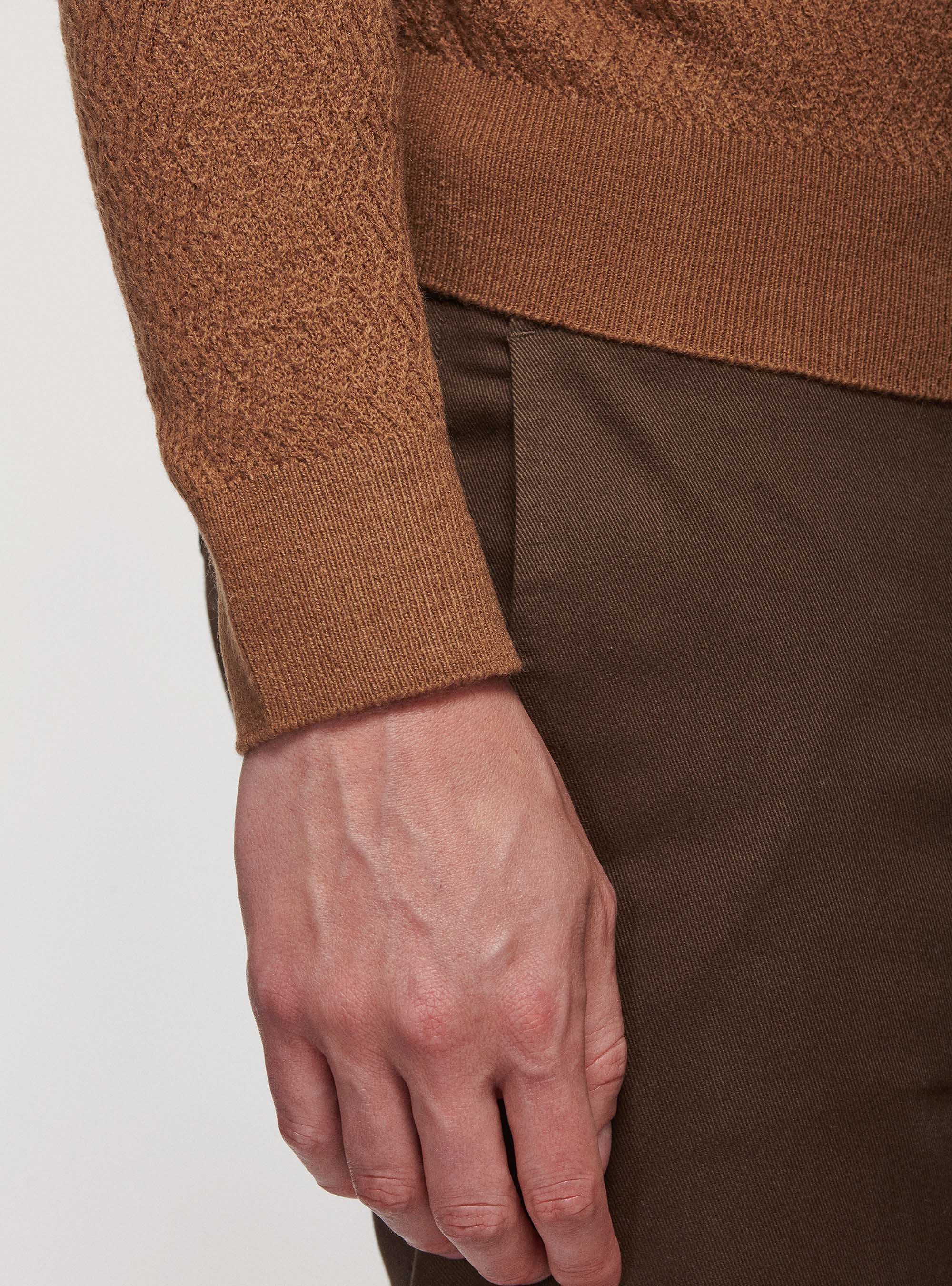 Dolcevita texturizzato in misto lana, TABACCO