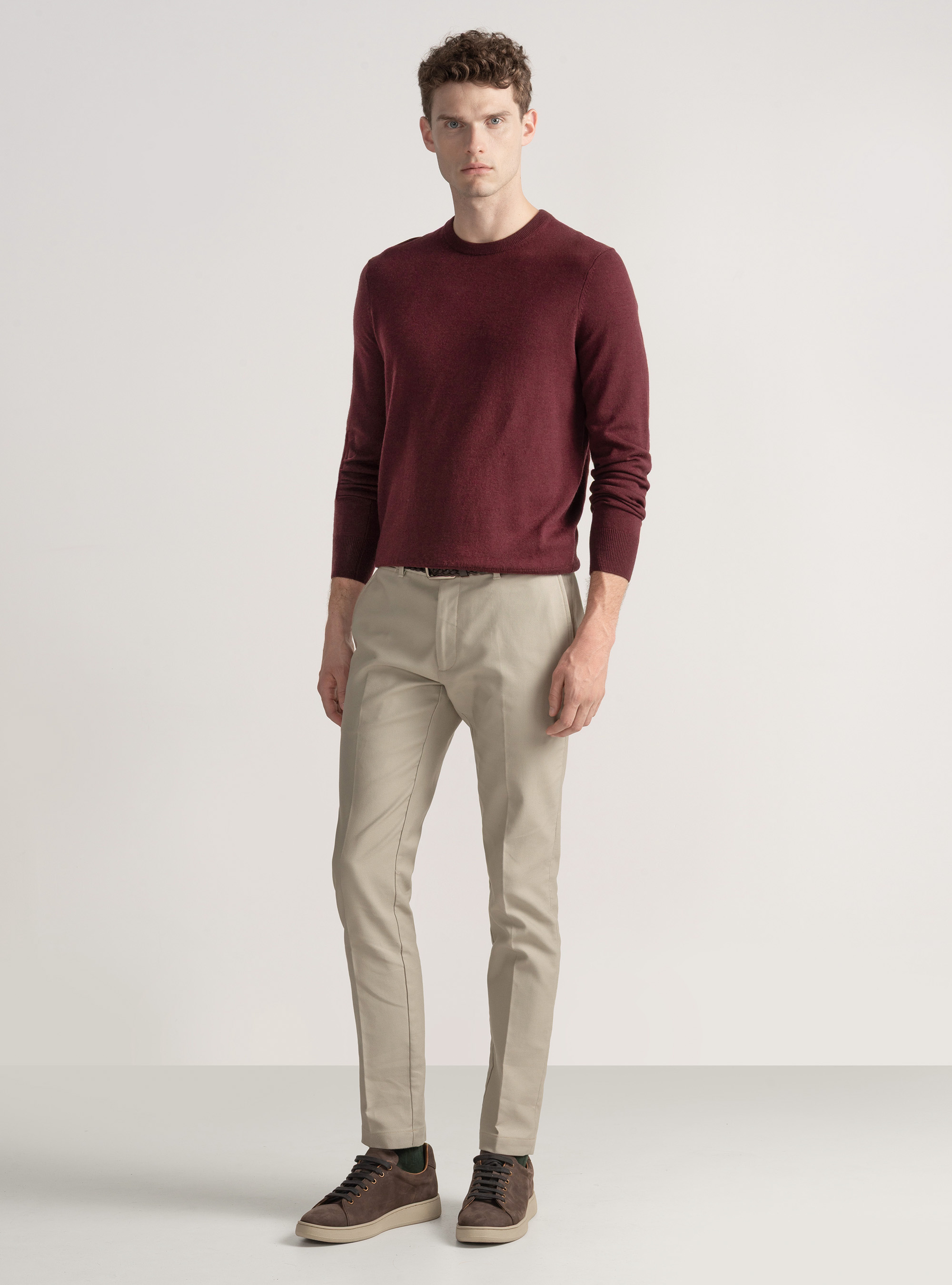 Tricot à col ras du cou en laine mélangée, BORDEAUX