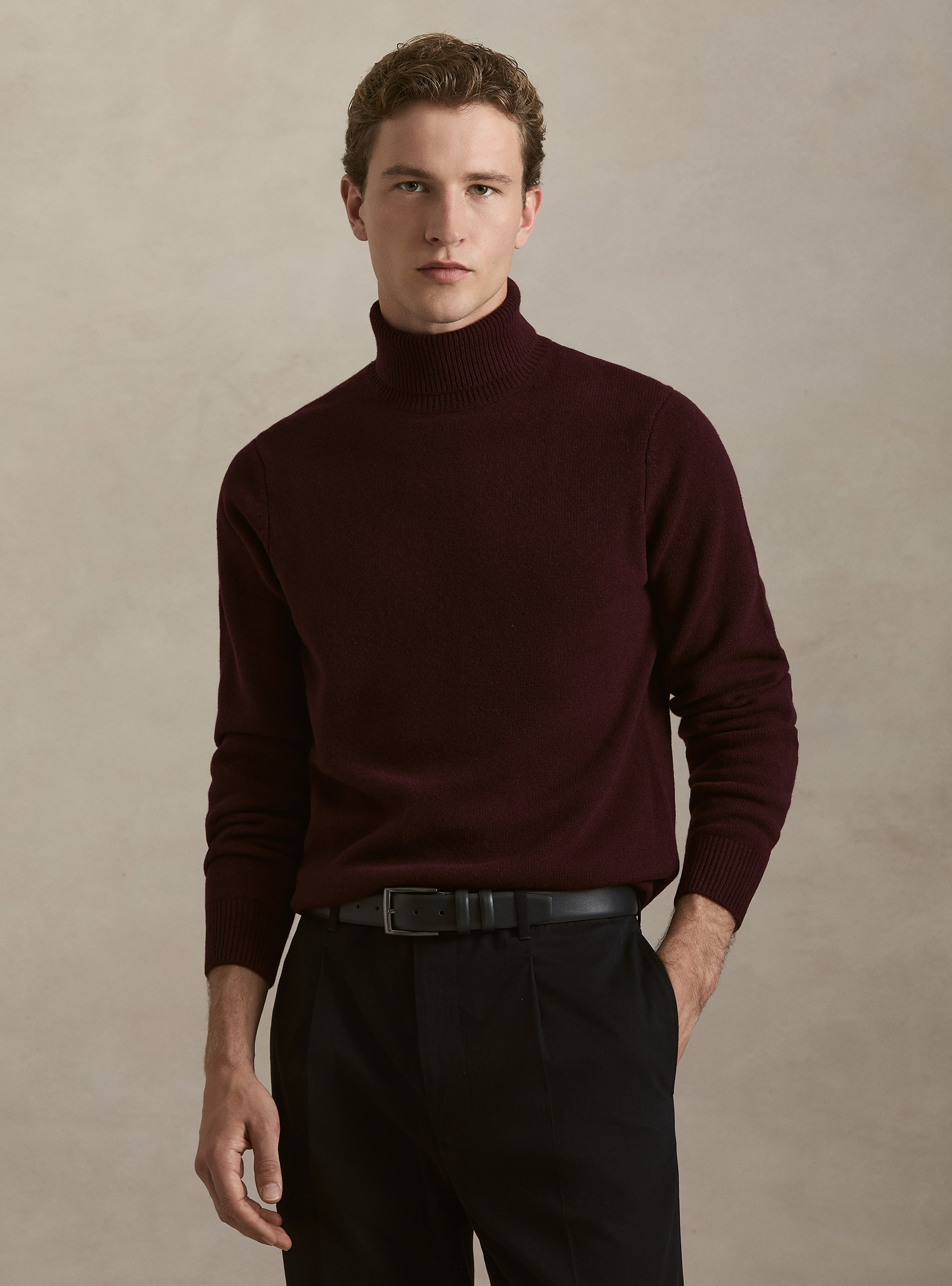 Collo alto in maglia in lana merino, BORDEAUX
