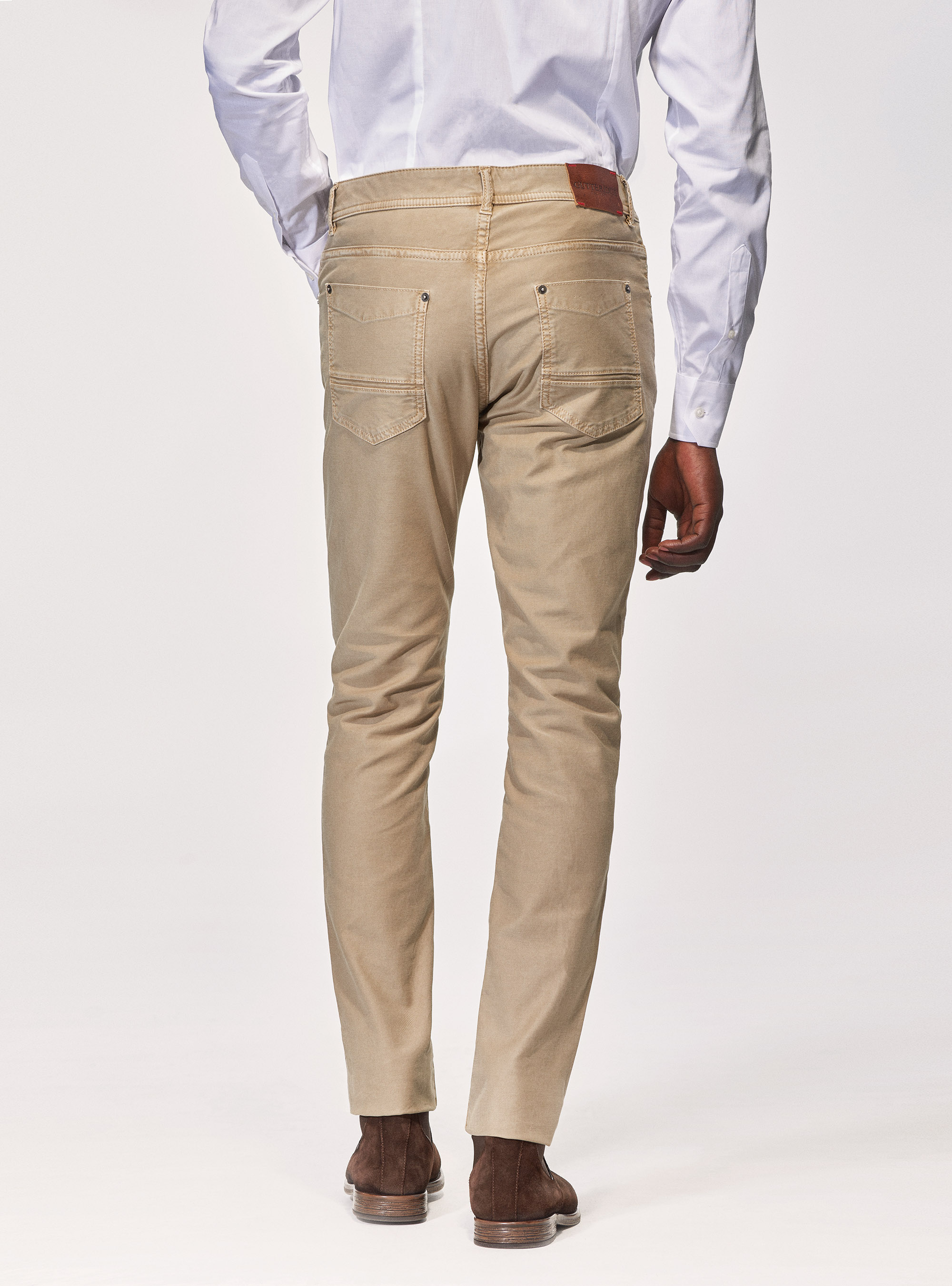 Pantalones de 5 bolsillos en sarga teñida, BARRO