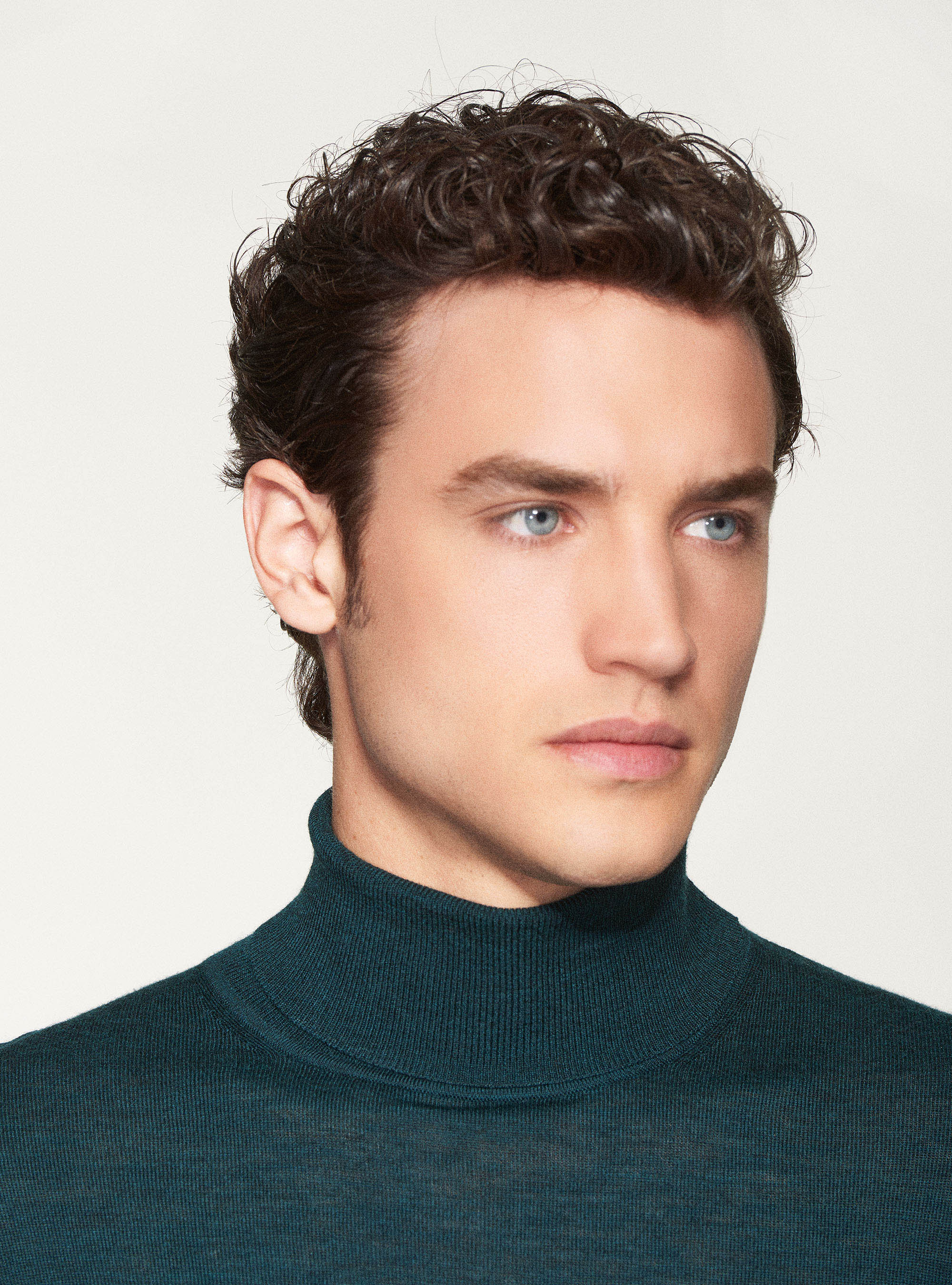 Dolcevita in pura lana merino extrafine, 0635C BOTTIGLIA