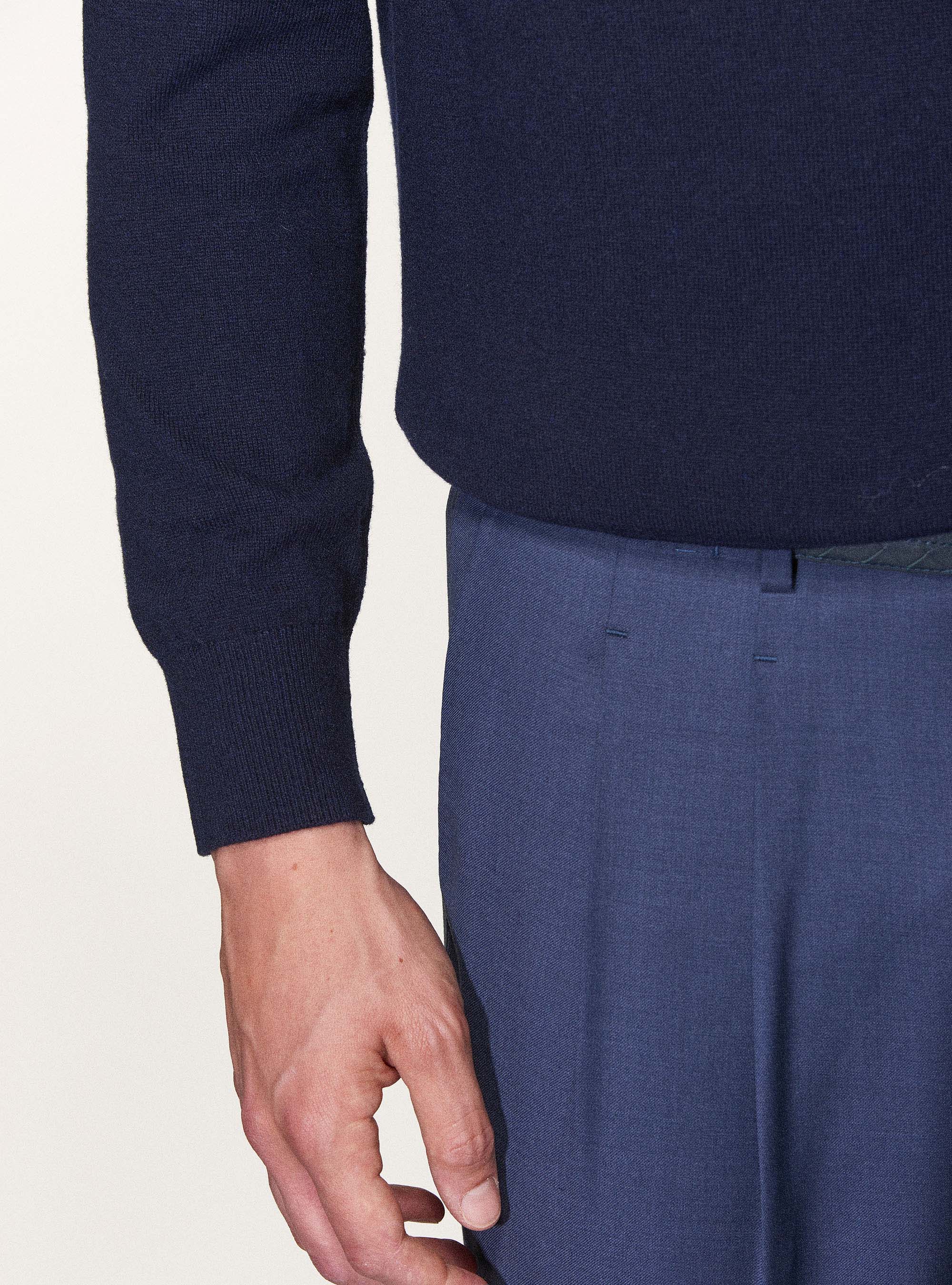 Maglia girocollo in lana lambswool e cashmere, BLU NAVY