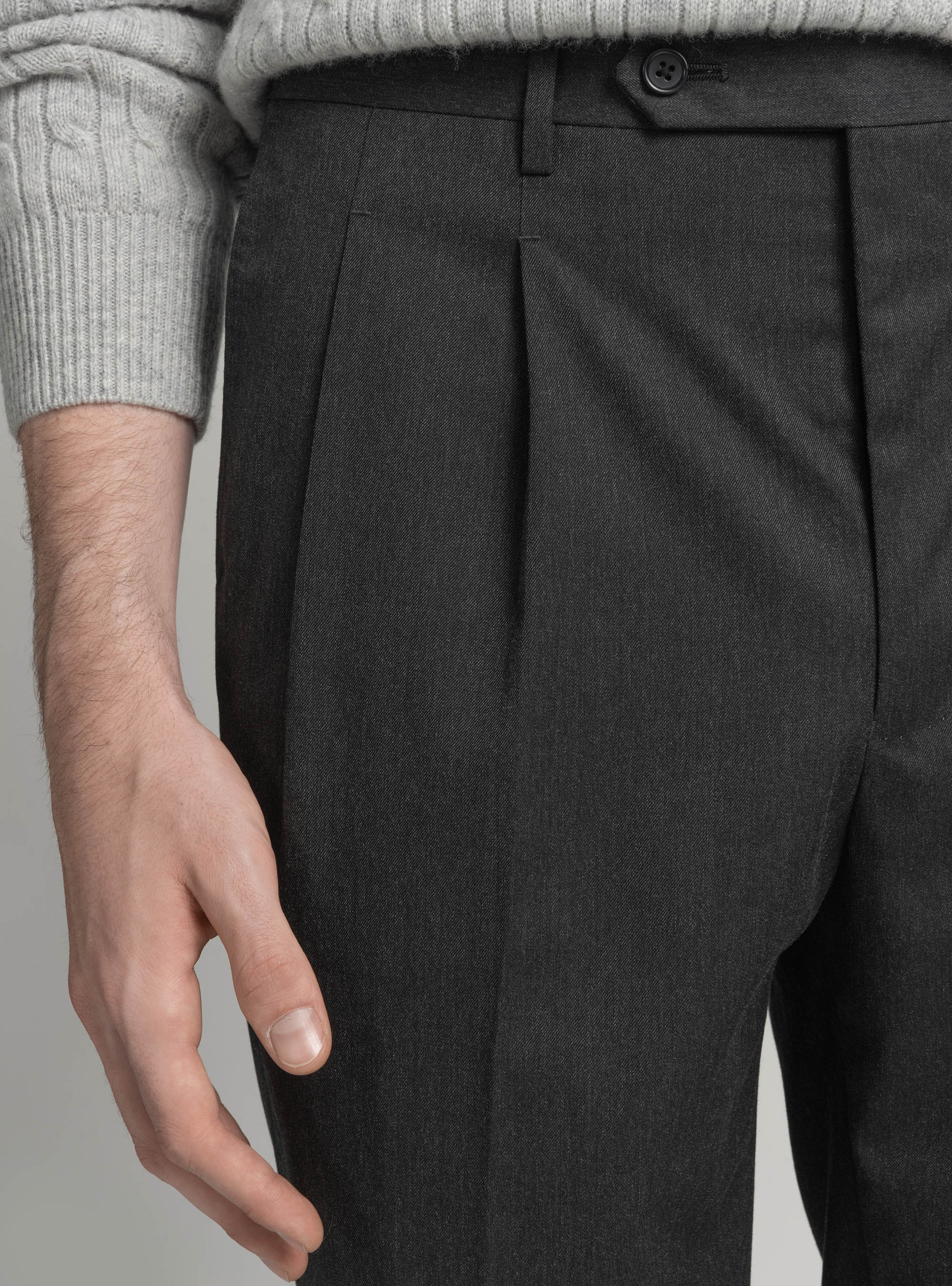 Klassische Hose mit Bundfalten, ASFALTO 0115C