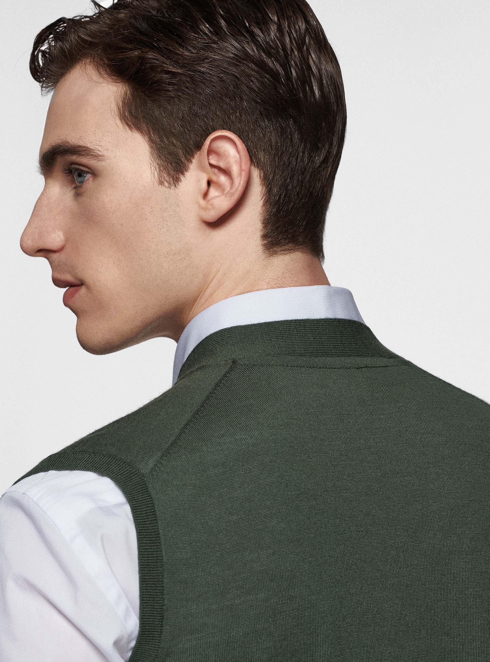 Gilet in maglia in pura lana merino extrafine, MILITARE 0609C