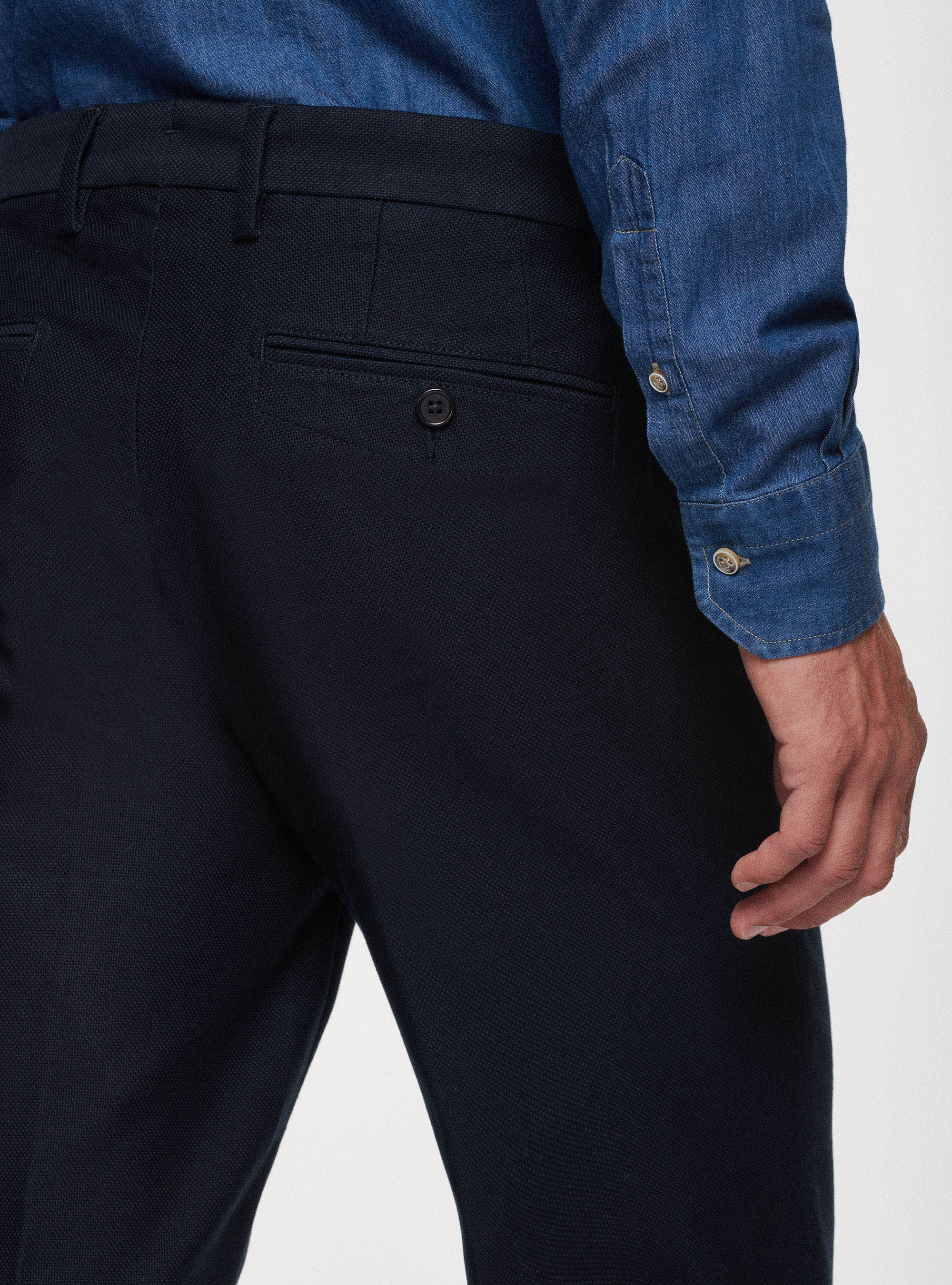 Pantaloni chino slim fit in cotone armaturato, BLU NAVY
