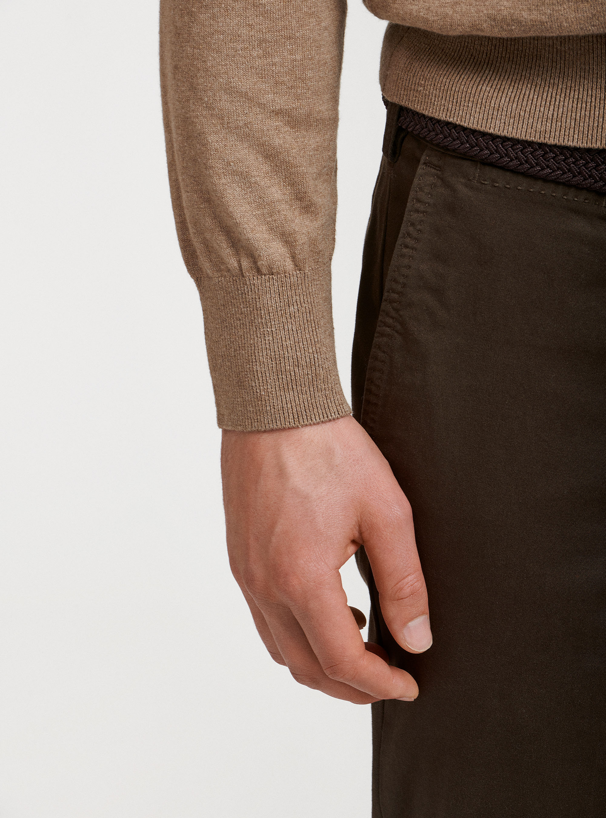 Jersey de cuello redondo de algod&oacute;n, seda y cachemira, BARRO