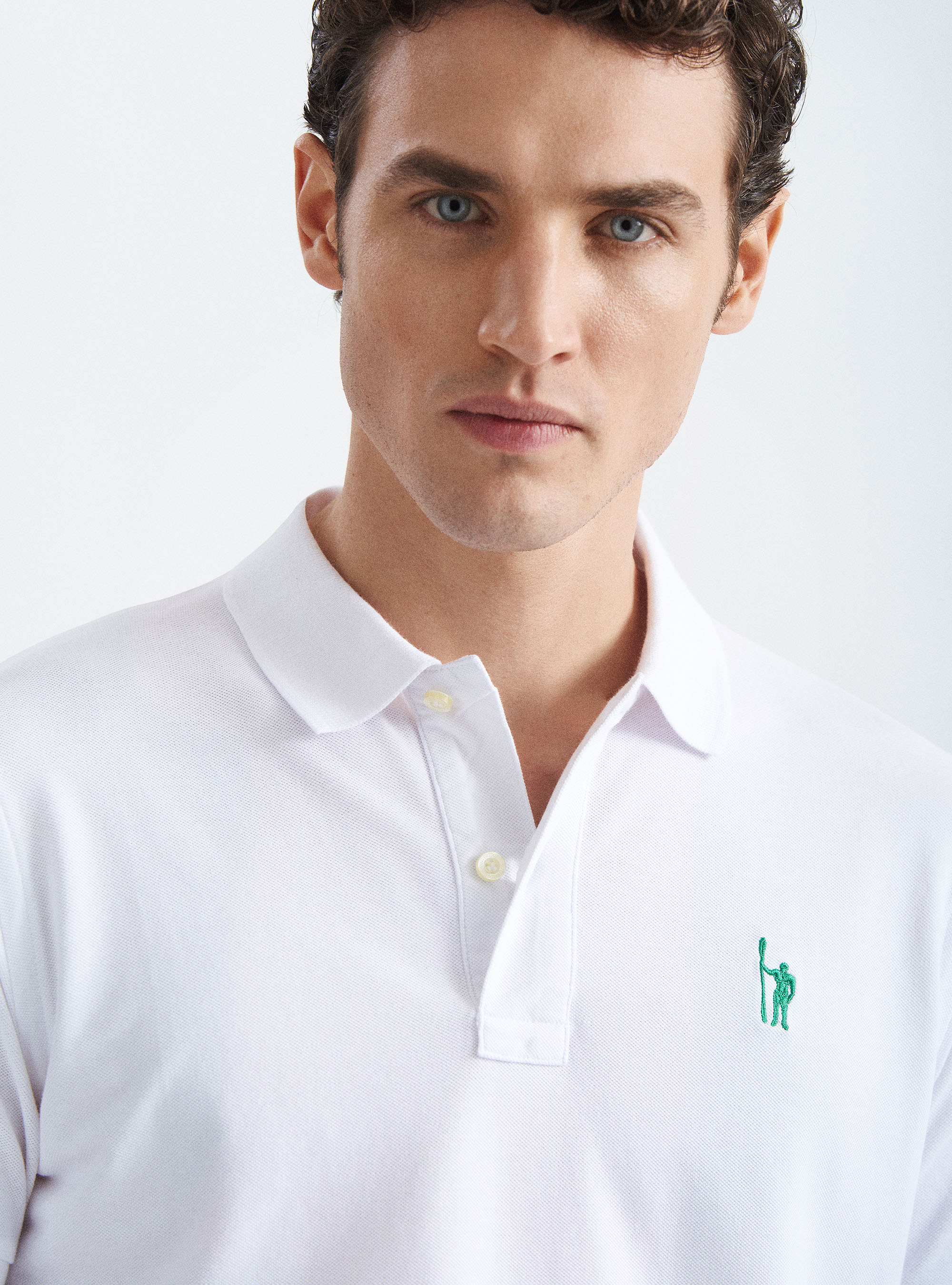 Polo classica in piquet di cotone con ricamo, BIANCO