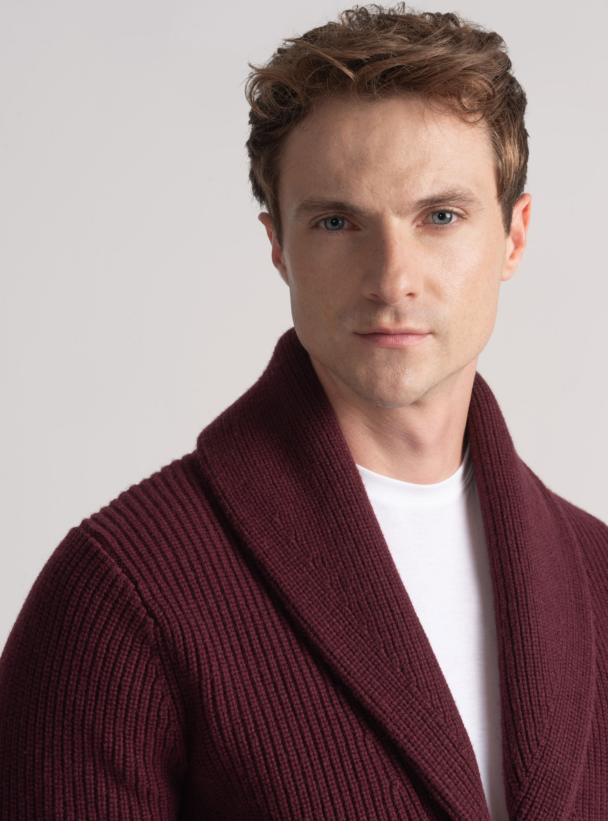 Cardigan in maglia sciallata in lana merino, BORDEAUX