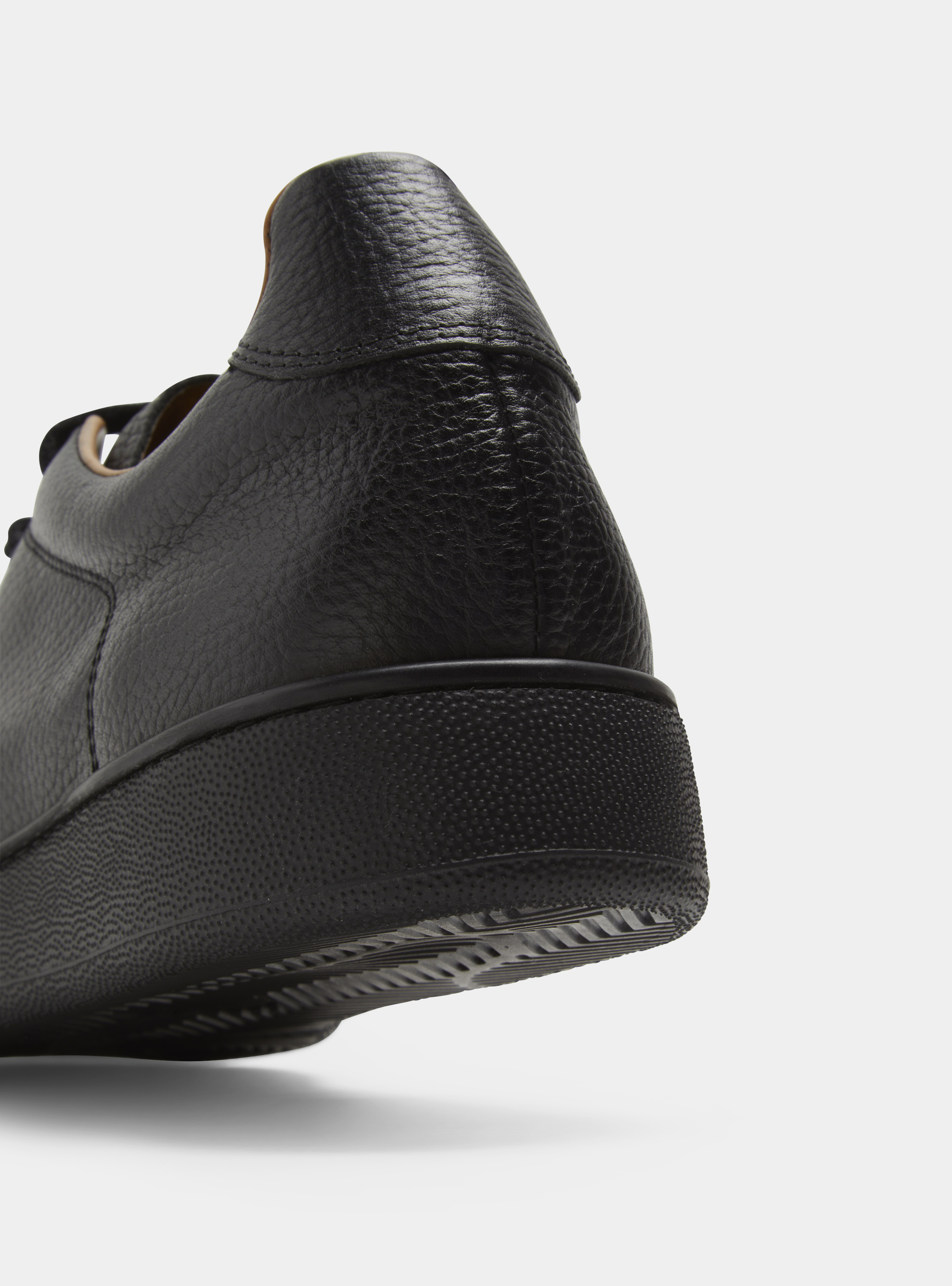 Sneakers in pelle martellata, NERO