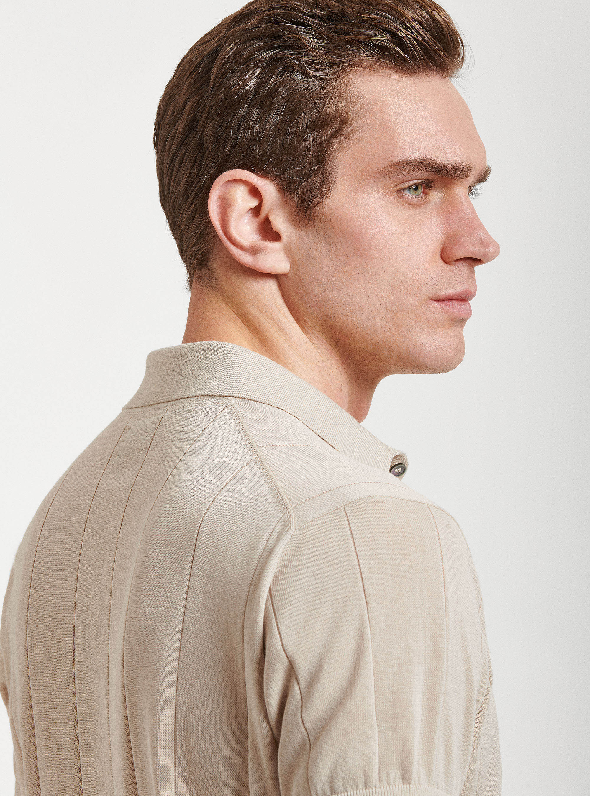 Polo en pur coton avec c&ocirc;tes plates, &Atilde; CRU