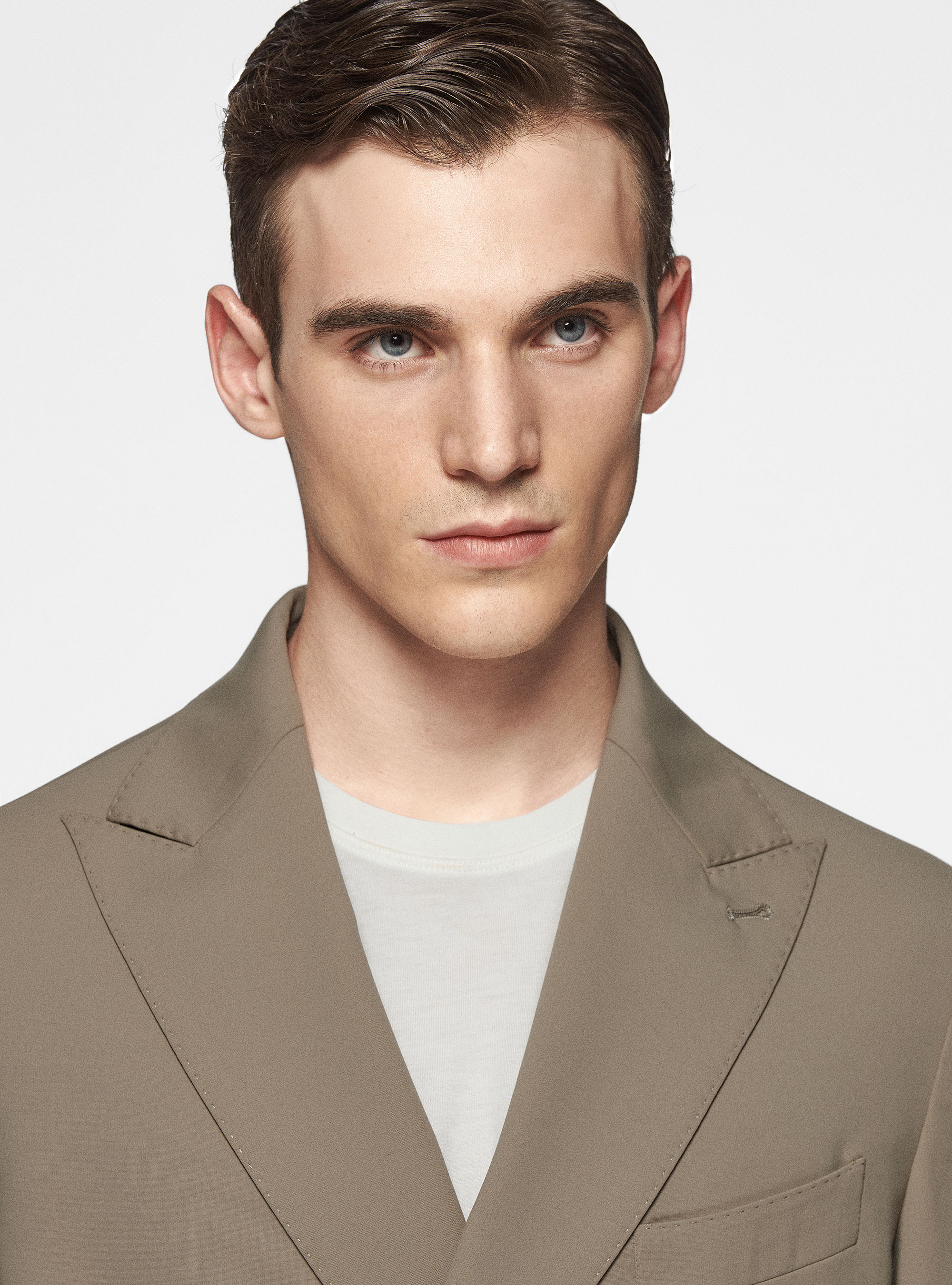 GT01 double-breasted blazer in stretch nylon, MUD