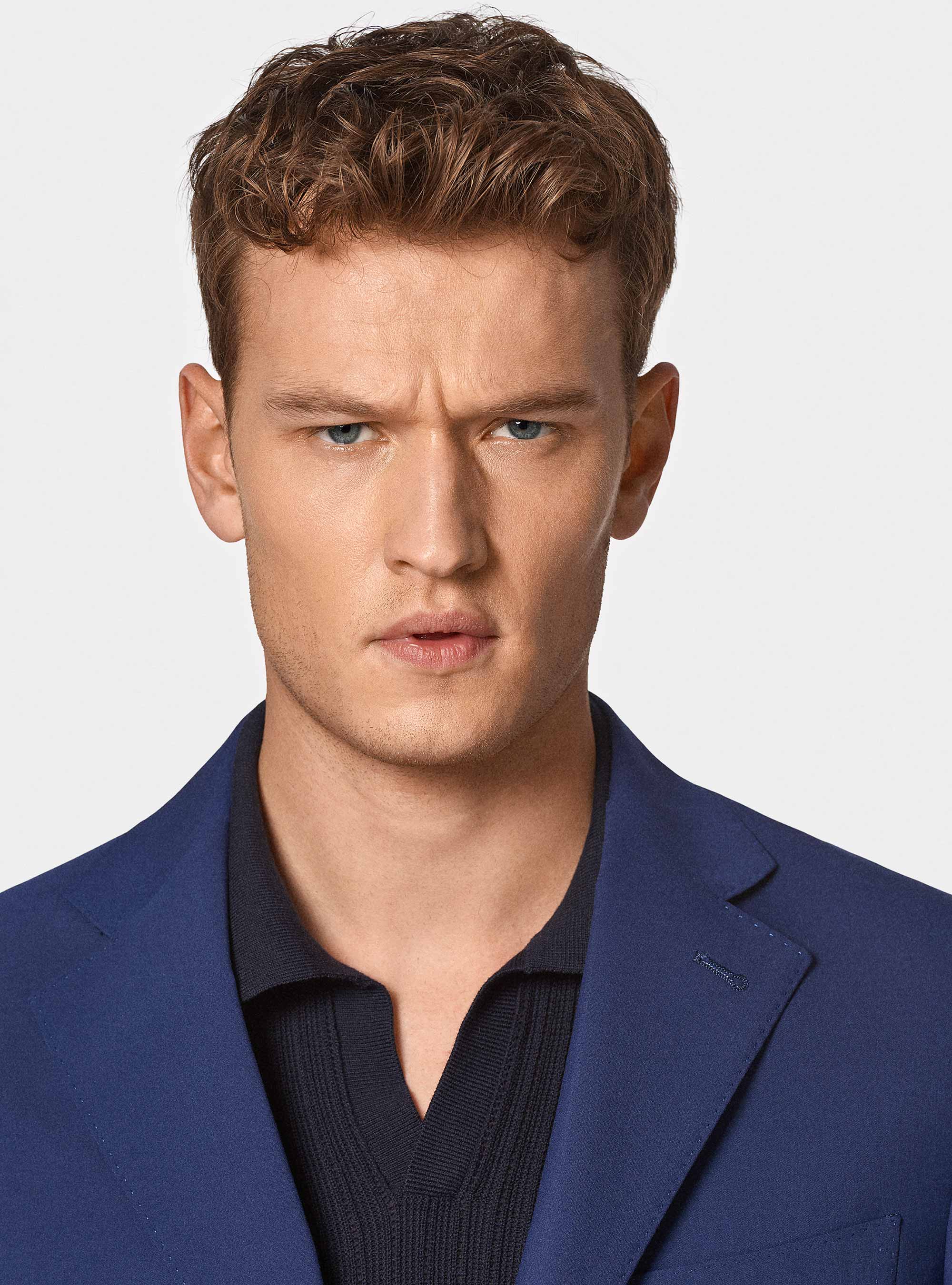 Americana de traje cl&aacute;sica slim fit, PETROLEO