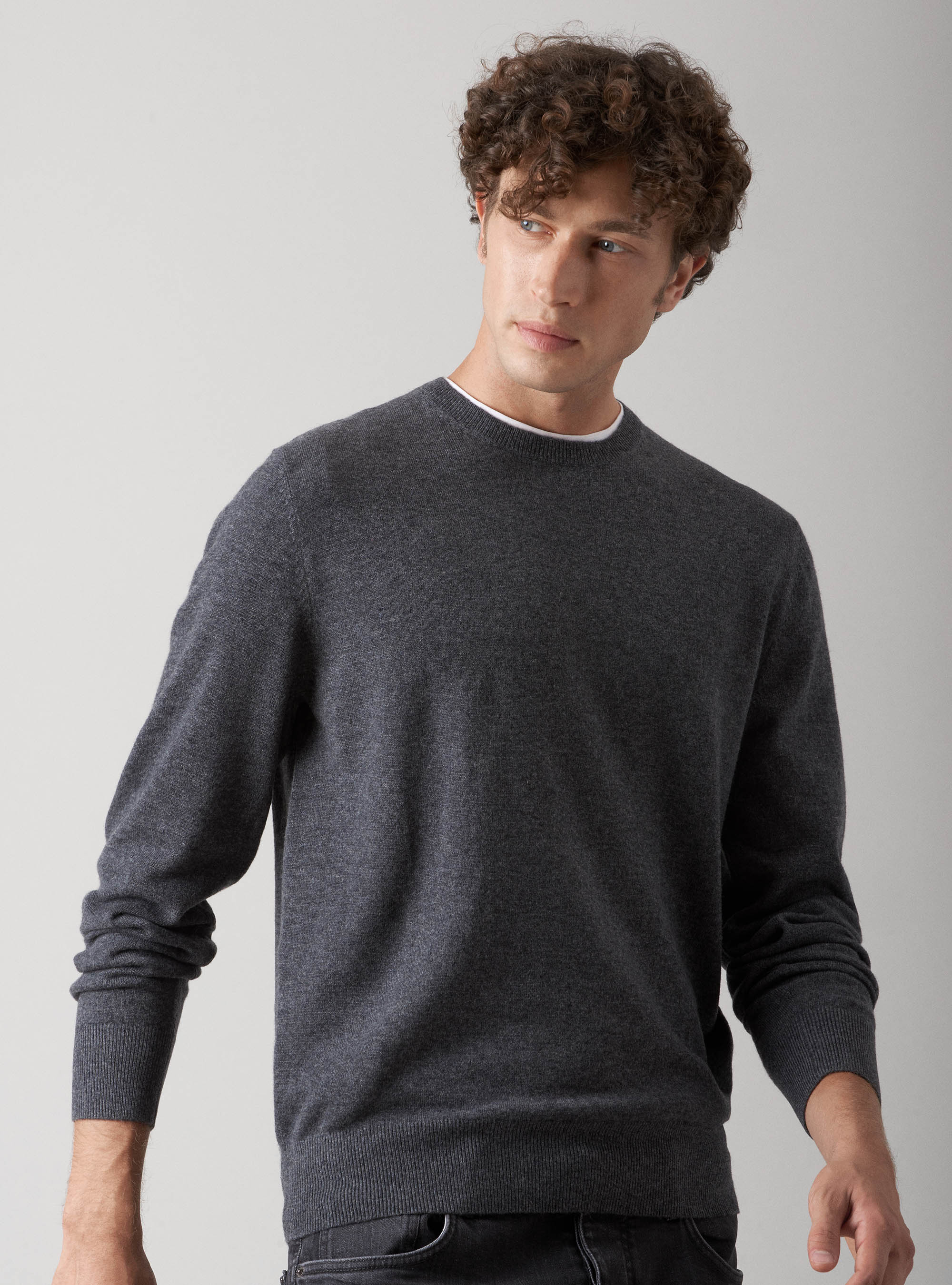 Lambswool wool and cashmere crew neck sweater