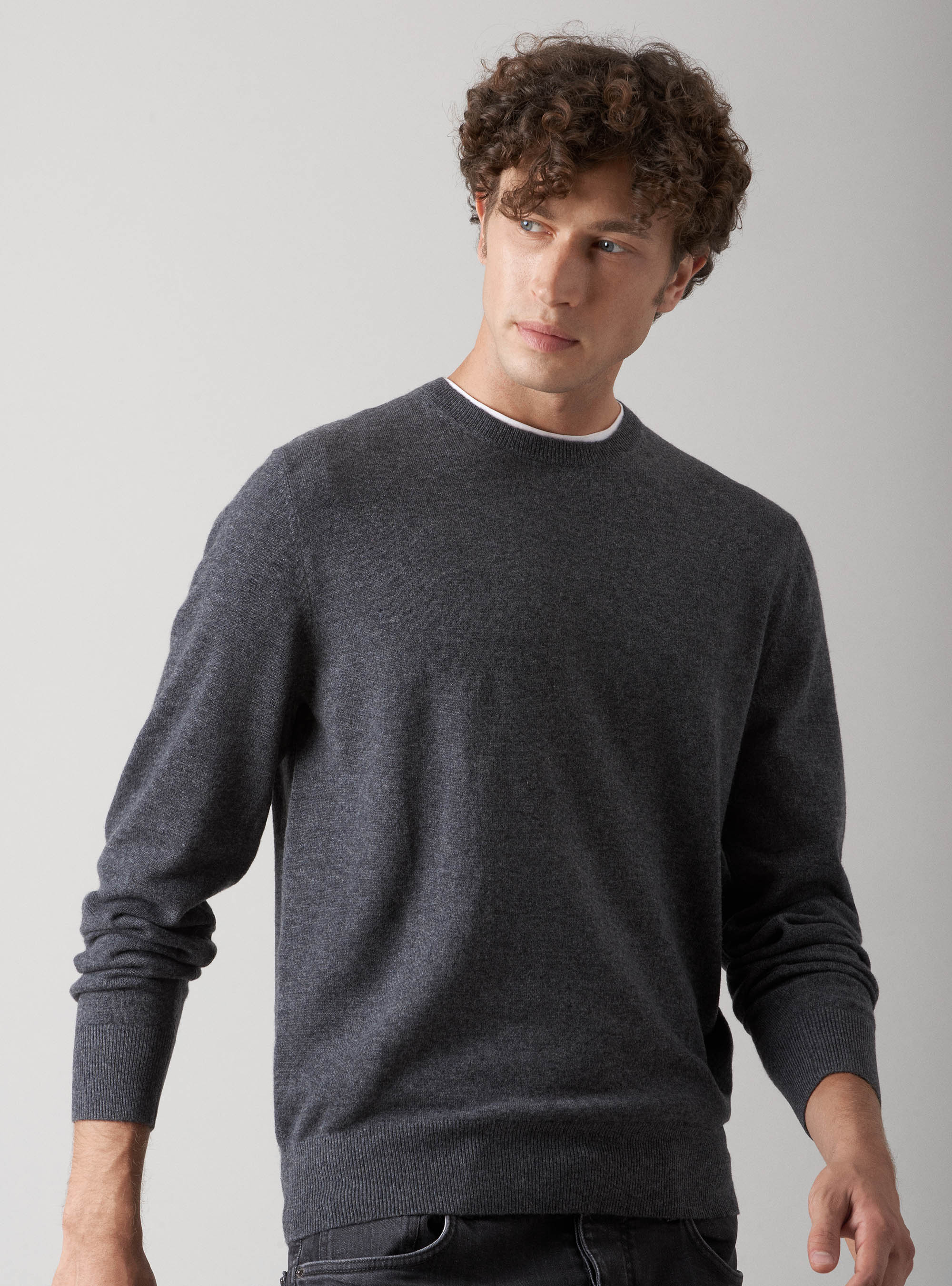 Maglia girocollo in lana lambswool e cashmere, ASFALTO