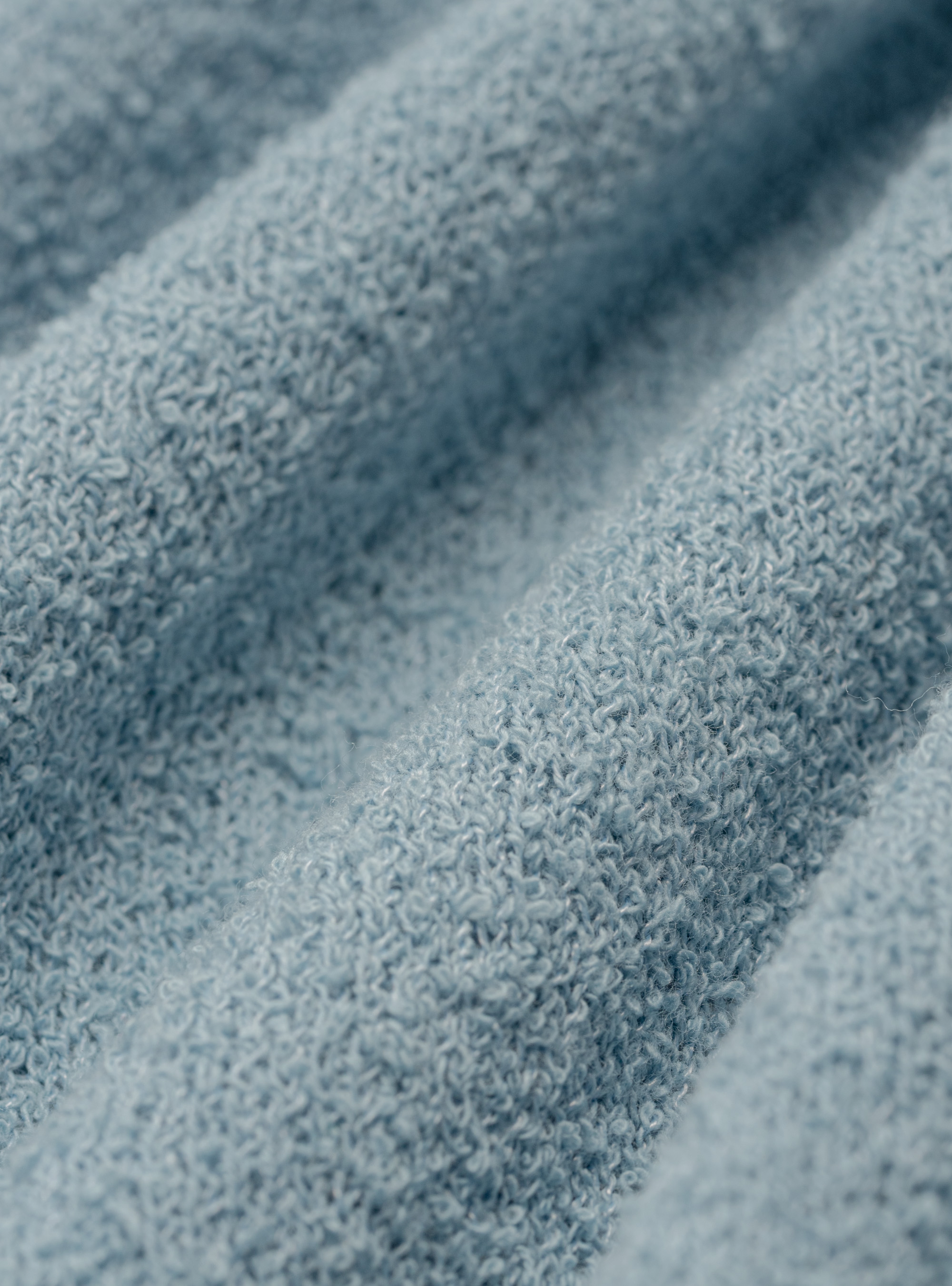 Maglia girocollo in misto cotone bouclè, AZZURRO