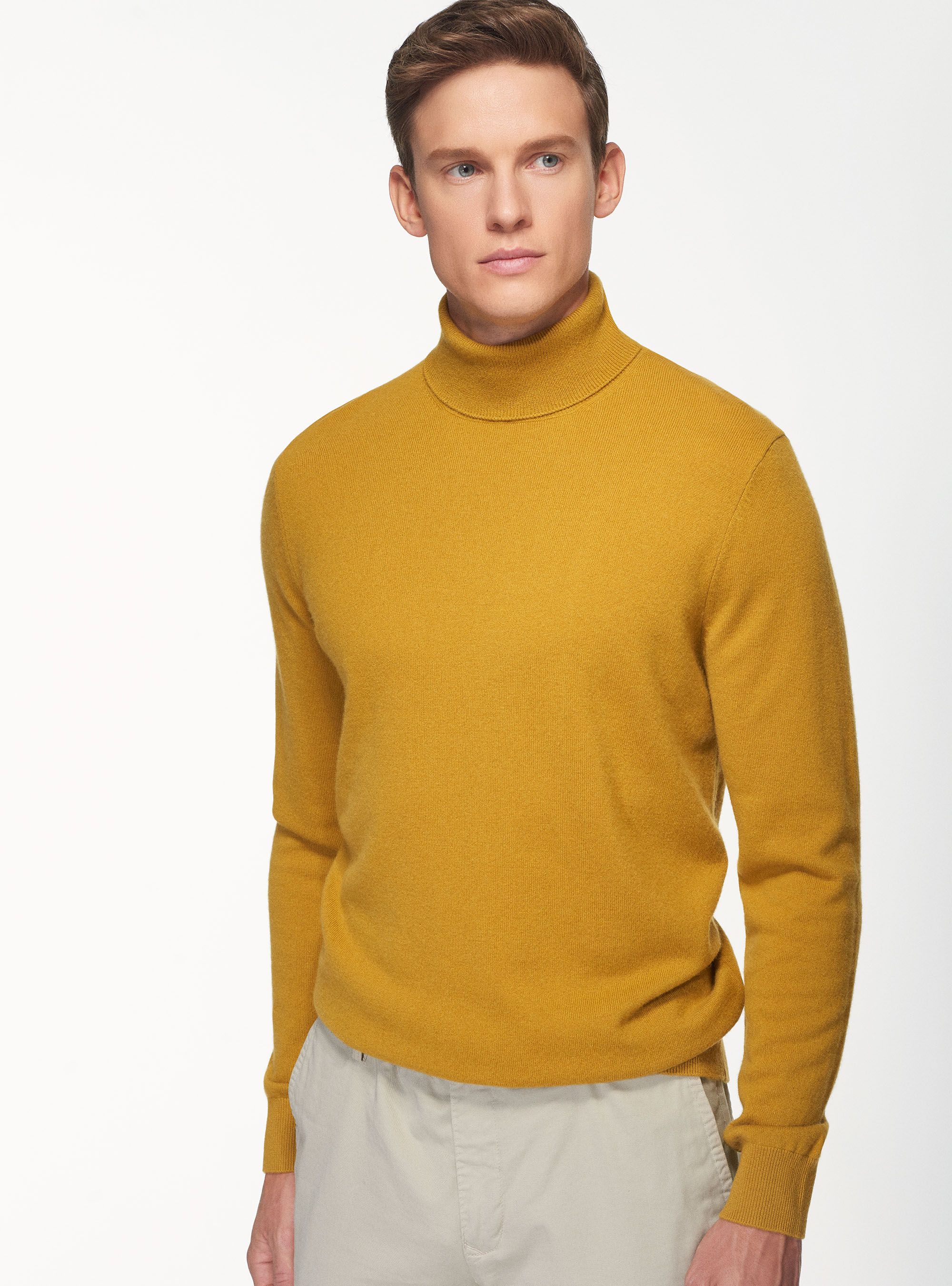Turtleneck in 100% cashmere, SENAPE 0715C
