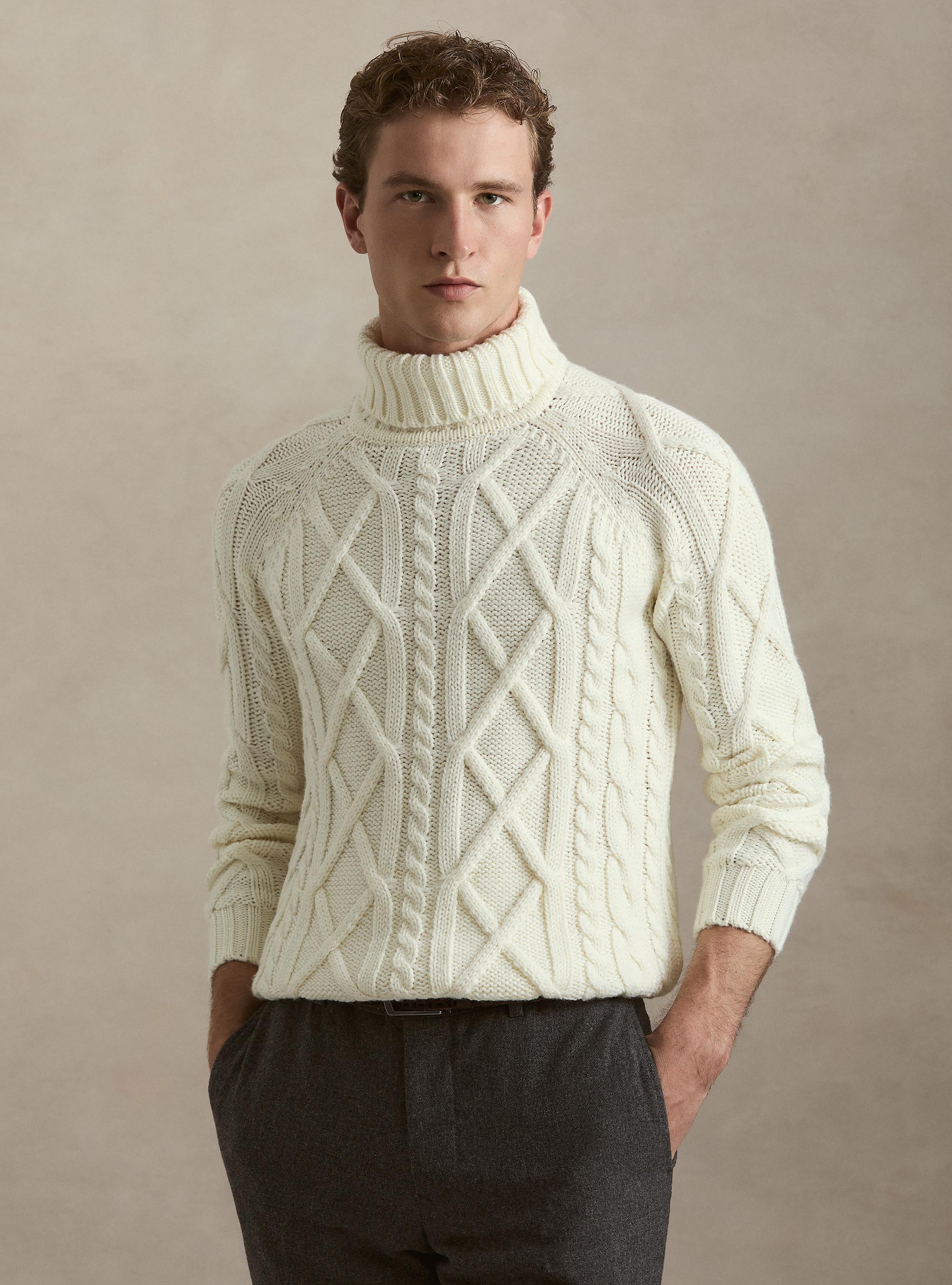 Col roul&eacute; en maille torsad&eacute;e en m&eacute;lange de laine, BLANC