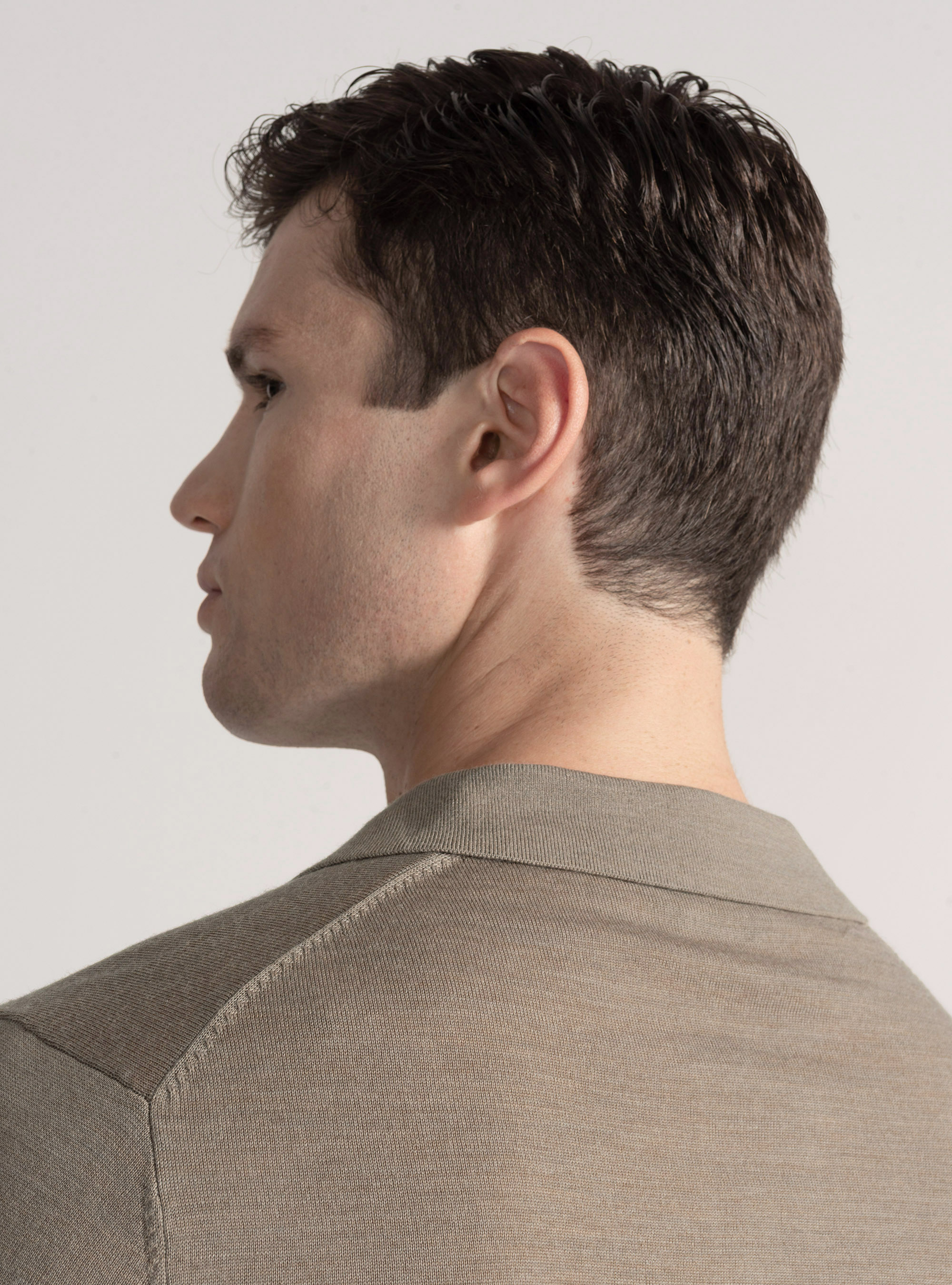 Merino wool buttonless knit polo shirt, MUD