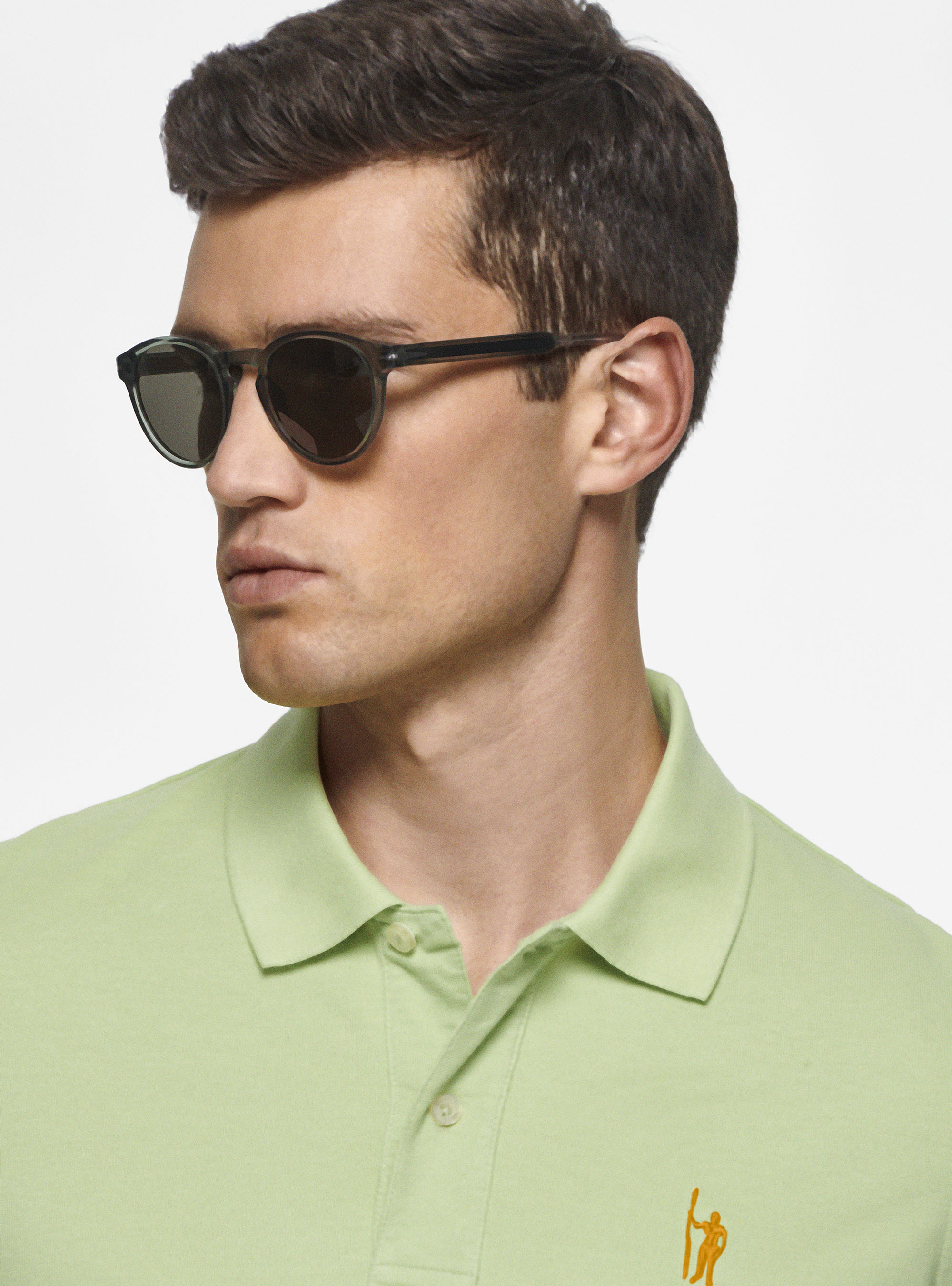 Polo en piqu&eacute; avec broderie, 0620C VERDE CHIARO